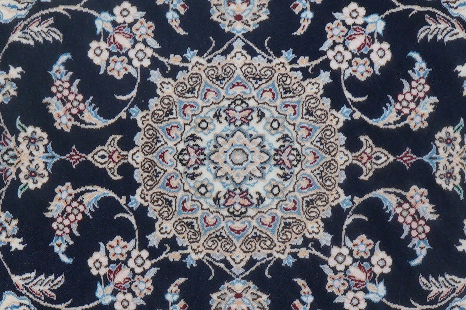 Nain 6La — Hand-knotted, 62x90 cm, Blue, 100% Virgin Wool | View 8