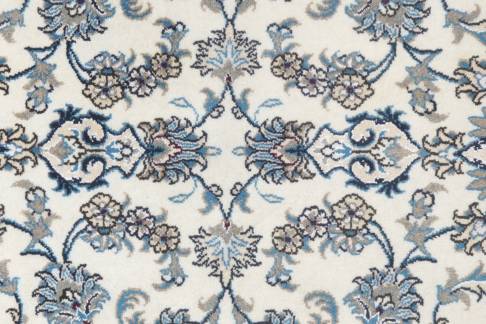 Nain 12La — Hand-knotted, 77x203 cm, Beige, 100% Virgin Wool | View 8
