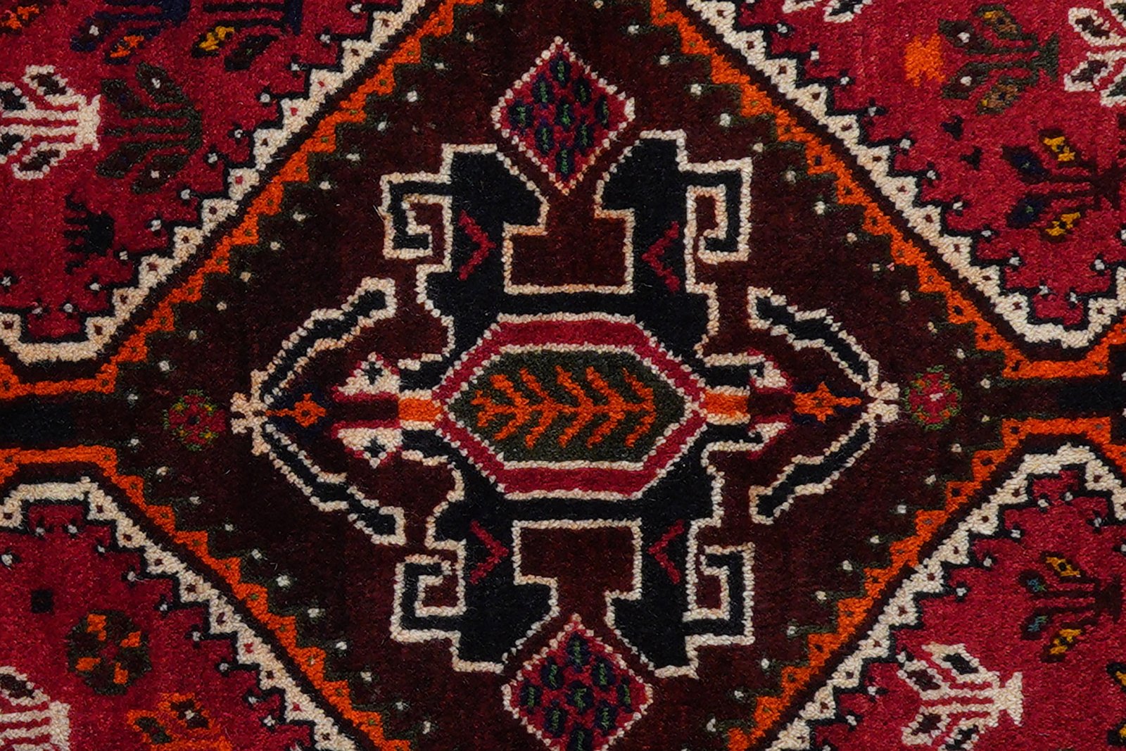 Gashgai — Hand-knotted, 165x270 cm, Red, 100% Virgin Wool | View 7