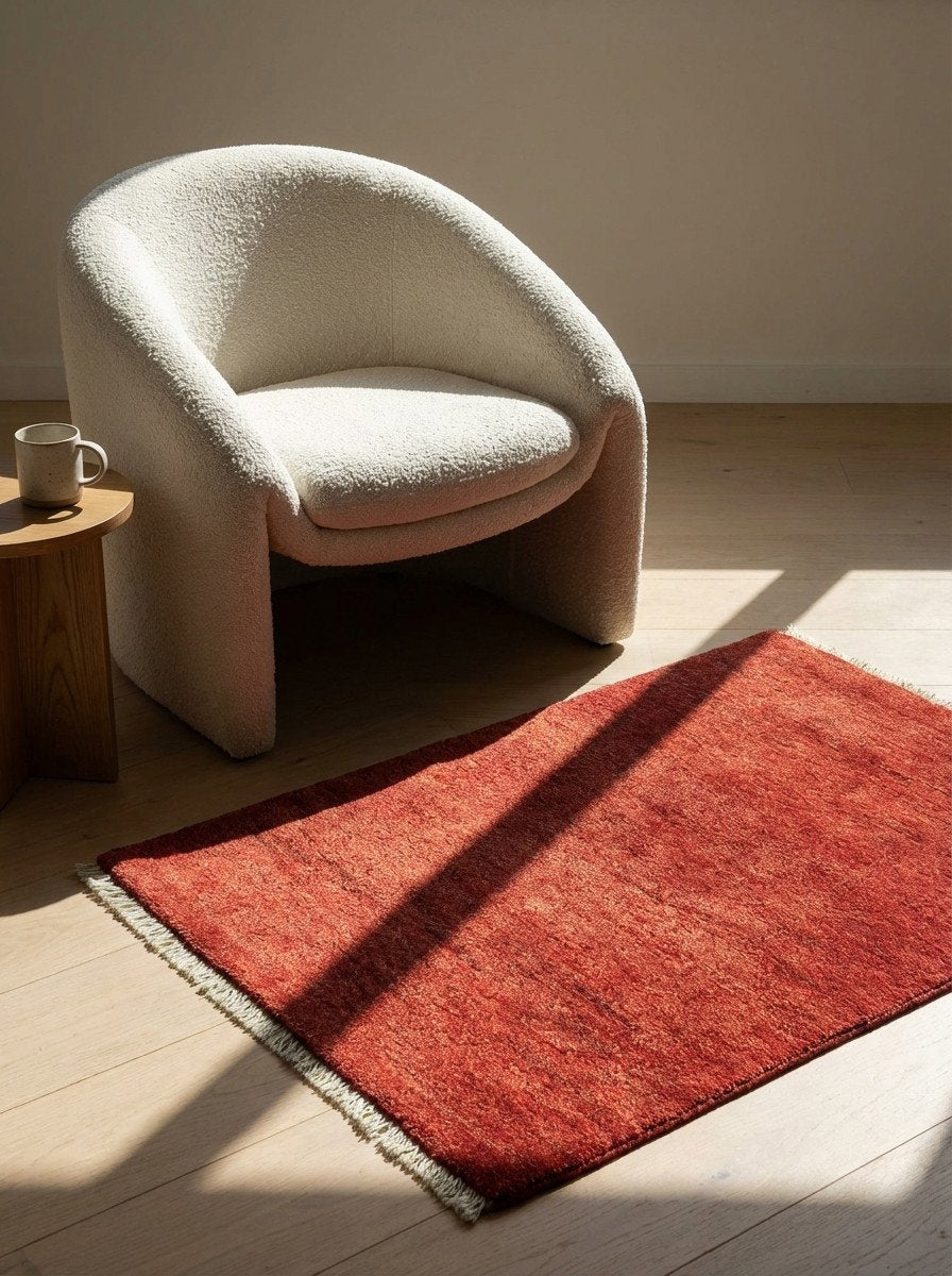 Gabbeh — Handgefertigt, 94x69 cm, Rot, 100% Virgin Wool | Detail view