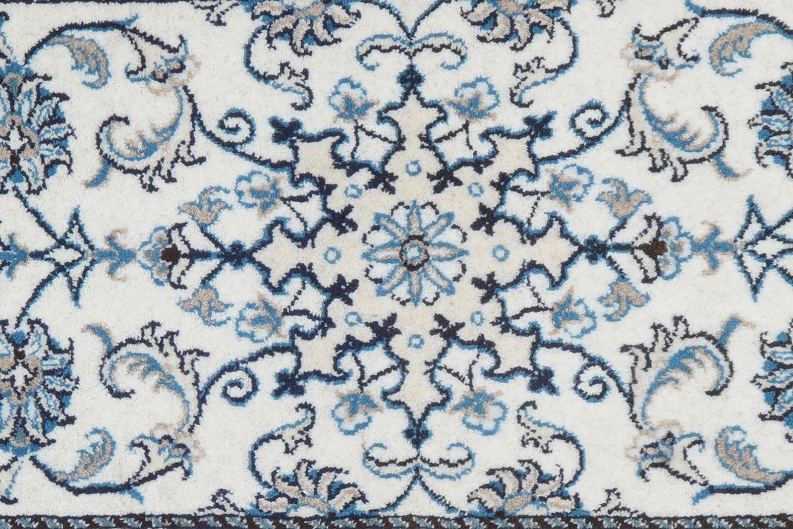 Nain 12La — Hand-knotted, 58x93 cm, Beige, 100% Virgin Wool | View 8