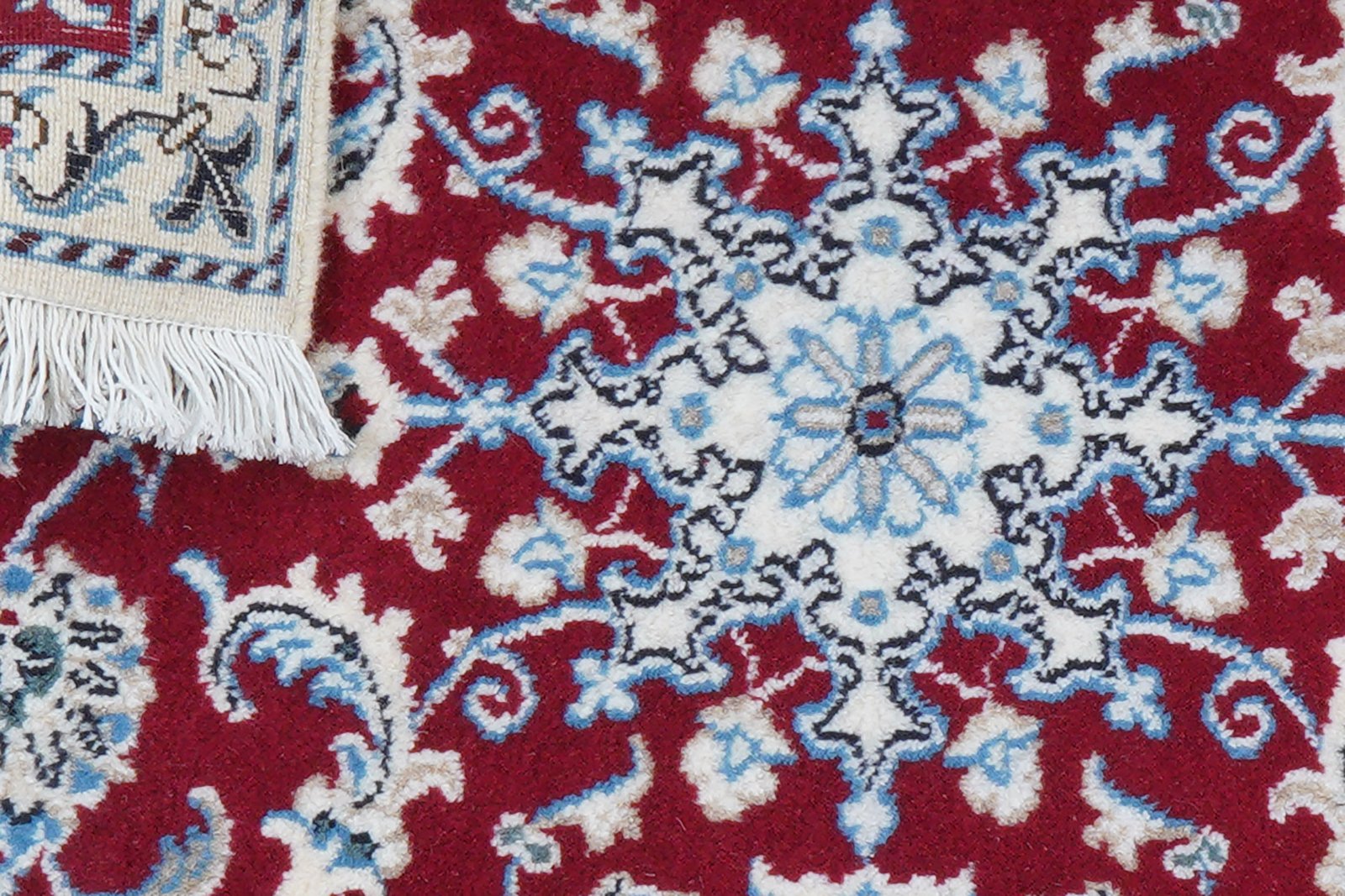 Nain 12La — Hand-knotted, 60x93 cm, Red, 100% Virgin Wool | View 7