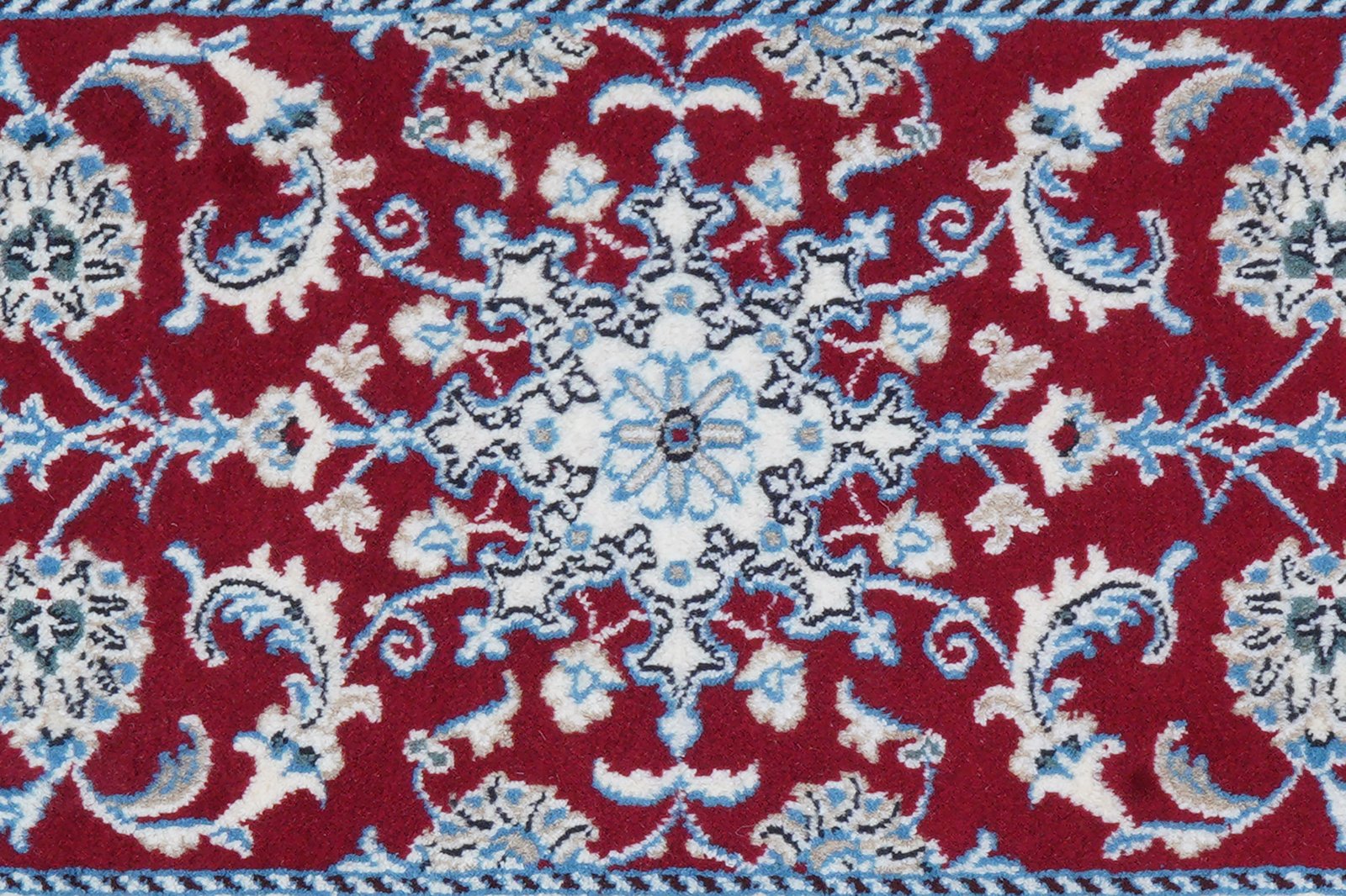 Nain 12La — Hand-knotted, 60x93 cm, Red, 100% Virgin Wool | View 8