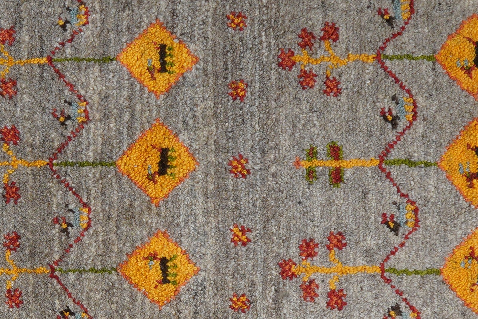 Gabbeh Sonnat — Hand-knotted, 59x89 cm, Grey, 100% Virgin Wool | View 8