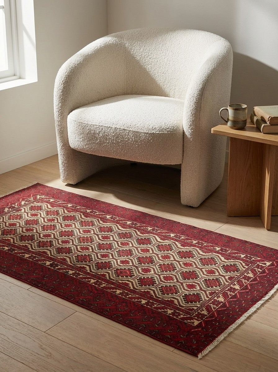 Belutch — Hand-knotted, 99x191 cm, Beige, 100% Virgin Wool | Detail view