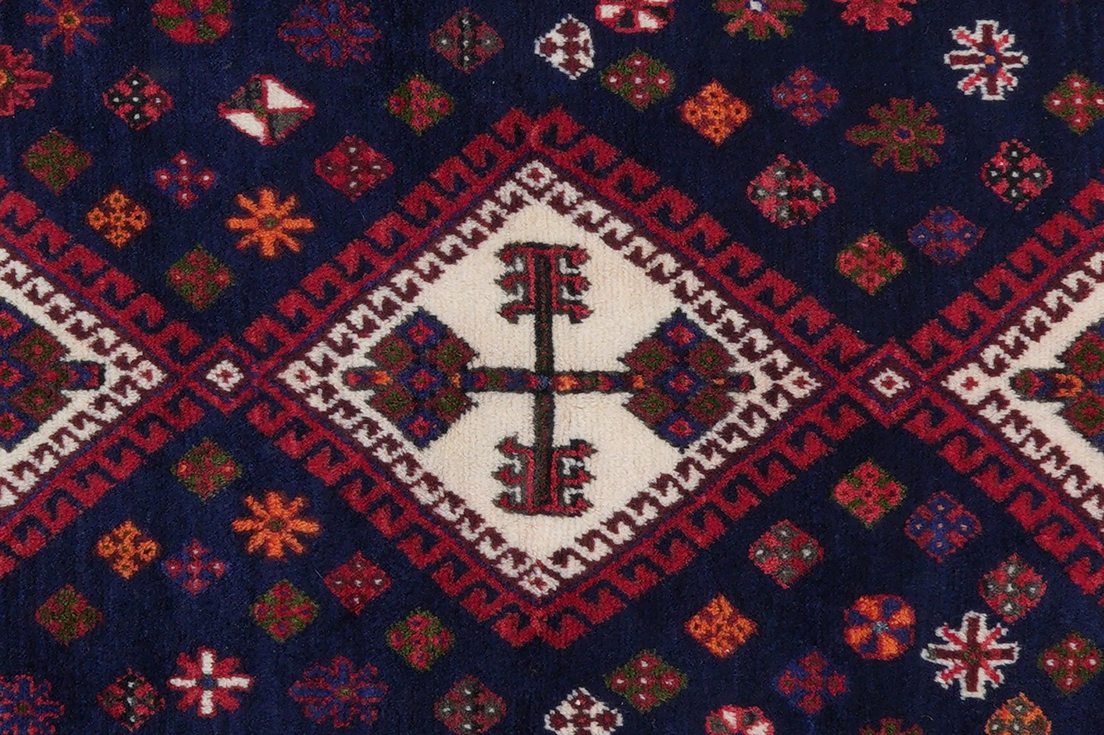 Afshar — Hand-knotted, 160x225 cm, Red, 100% Virgin Wool | View 7