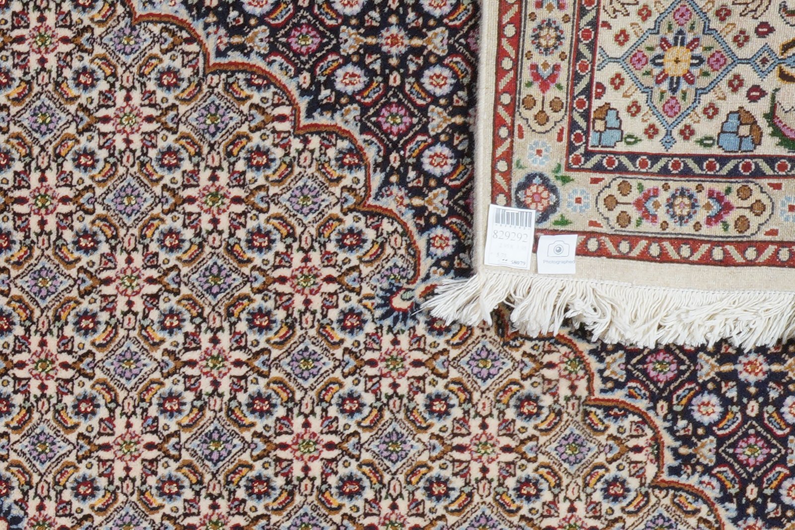 Moud Mahi — Hand-knotted, 195x295 cm, Beige, 100% Virgin Wool | View 6