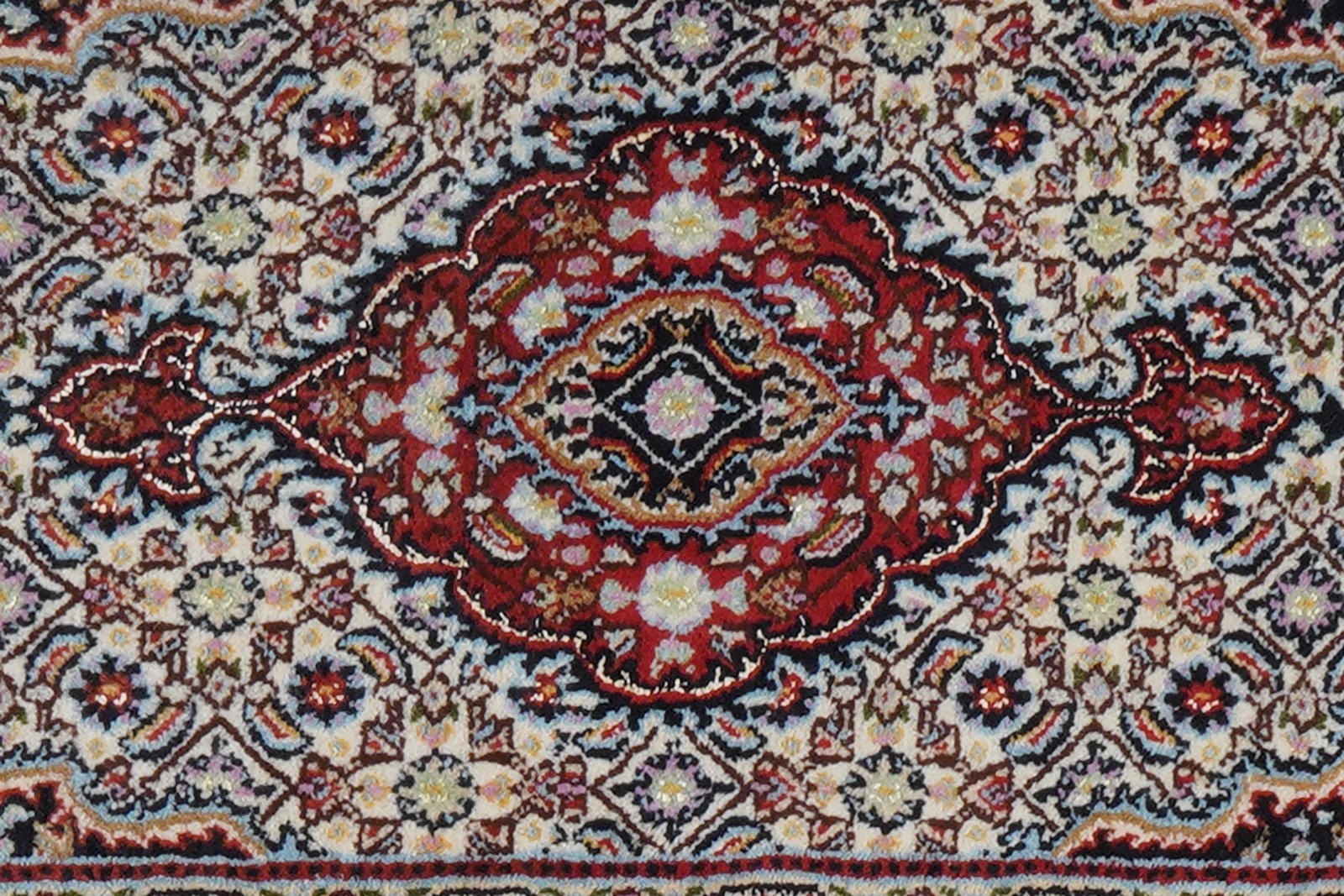 Moud Mahi — Hand-knotted, 58x87 cm, Beige, 100% Virgin Wool | View 8
