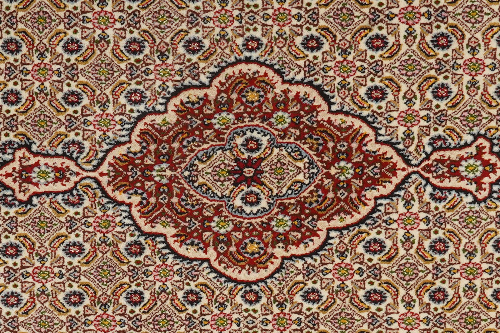 Moud Mahi — Hand-knotted, 93x150 cm, Brown, 100% Virgin Wool | View 7