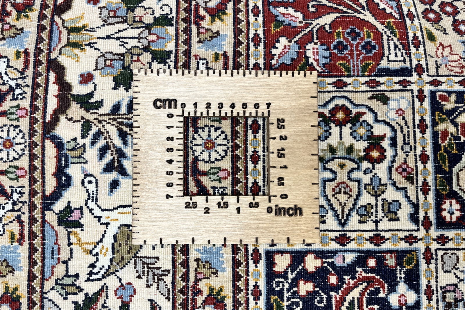 Moud Felder — Handgefertigt, 190x146 cm, Beige, 100% Virgin Wool | View 10