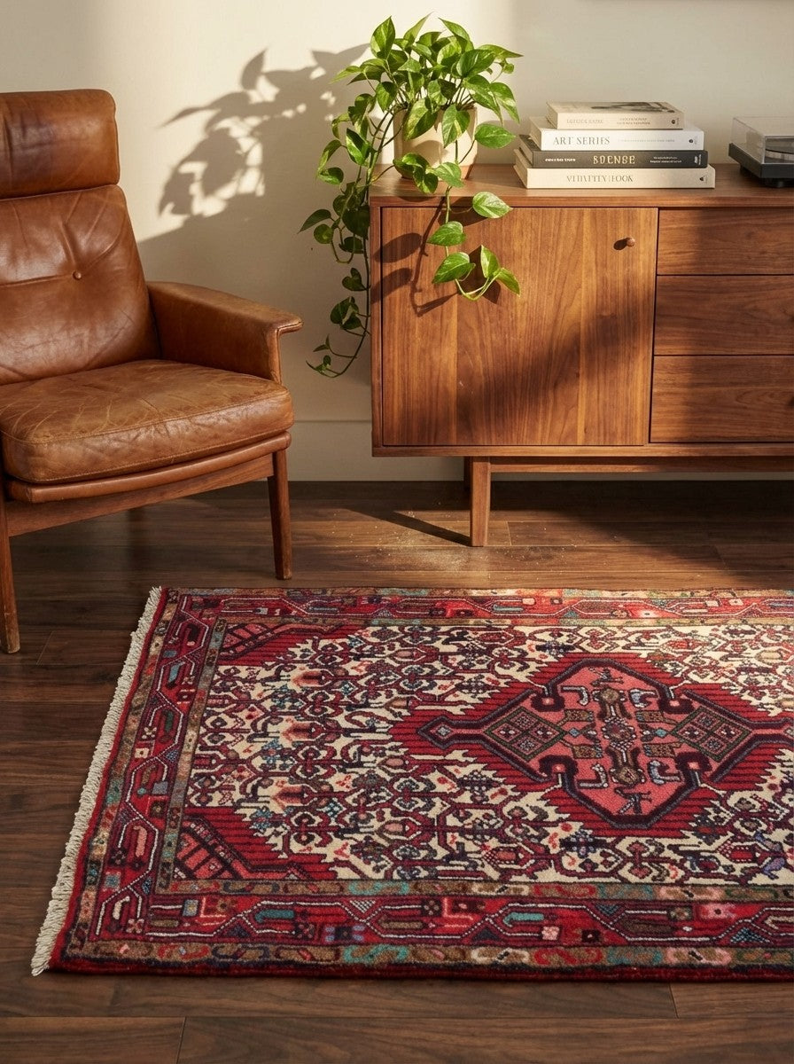 Assadabad — Hand-knotted, 77x116 cm, Beige, 100% Virgin Wool | Back view