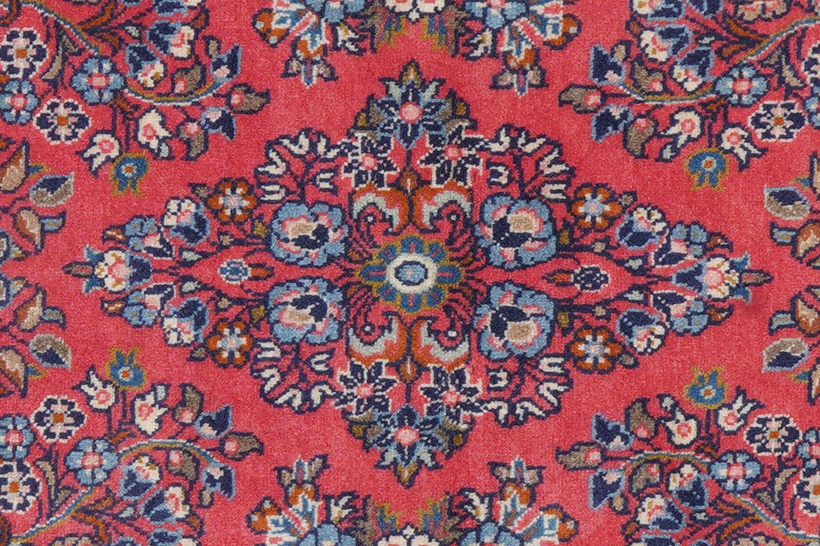 Sarough — Hand-knotted, 107x165 cm, Red, 100% Virgin Wool | View 7