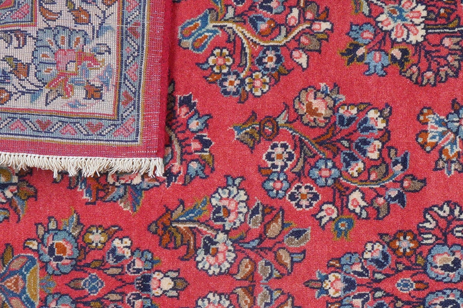 Sarough — Hand-knotted, 107x165 cm, Red, 100% Virgin Wool | View 8