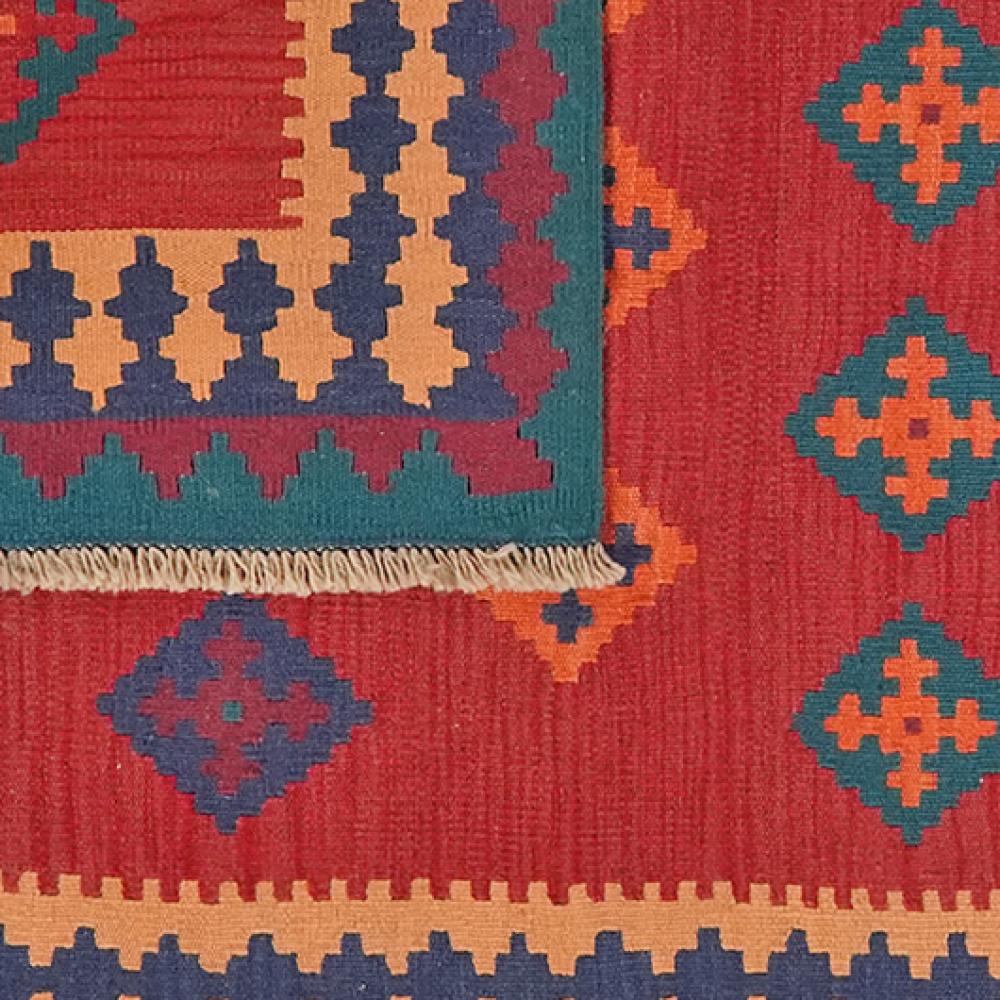 Kelim Gashgai — Handmade, 125x176 cm, Red, 100% Virgin Wool | View 6