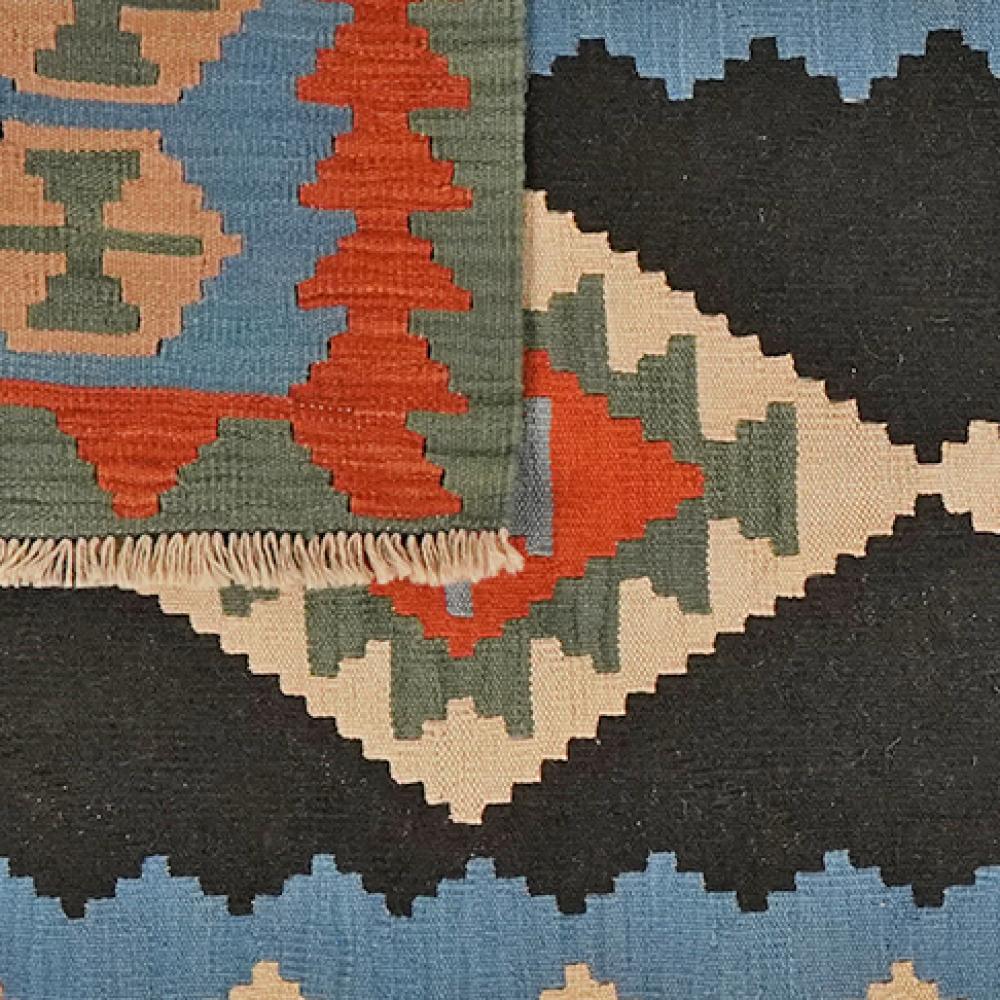 Kelim Gashgai — Handmade, 126x181 cm, Black, 100% Virgin Wool | View 6