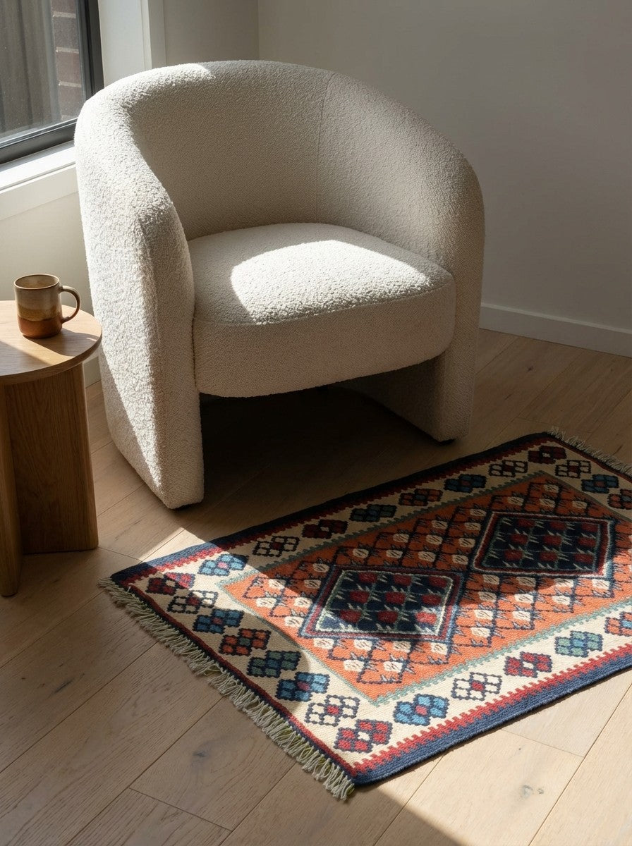 Kelim Senneh — Handmade, 65x82 cm, Red, 100% Virgin Wool | Detail view