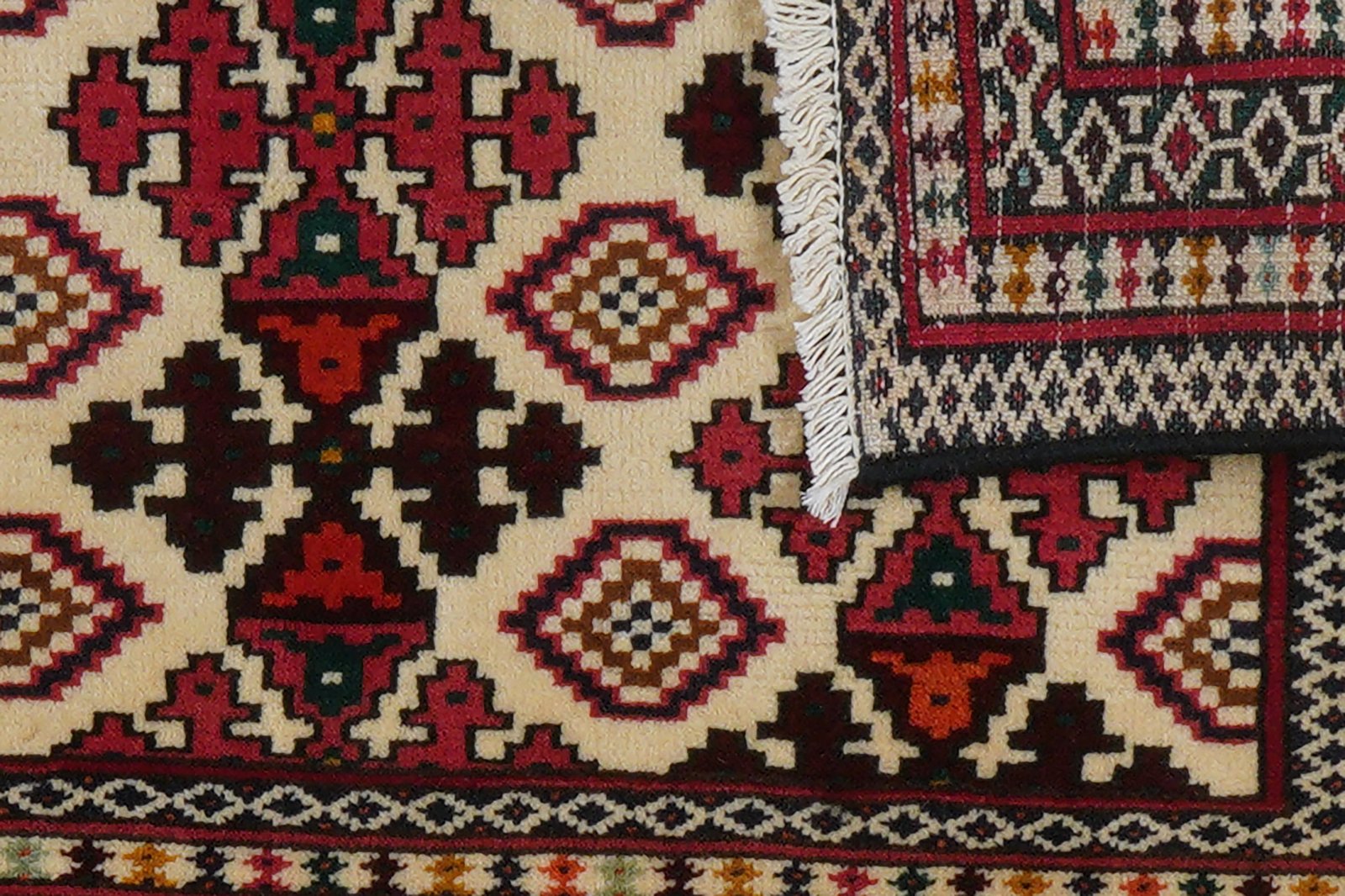 Belutch — Hand-knotted, 106x57 cm, Beige, 100% Virgin Wool | View 7