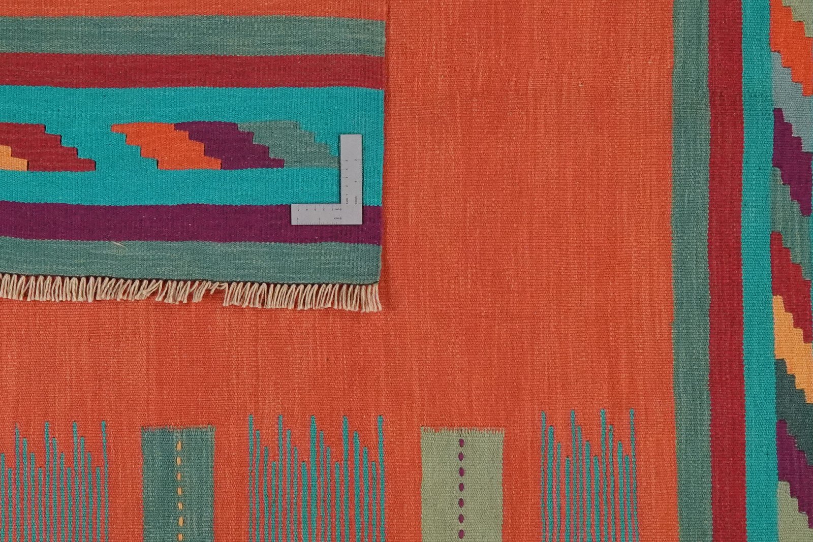 Kelim Gashgai — Handmade, 129x145 cm, Red, 100% Virgin Wool | View 5