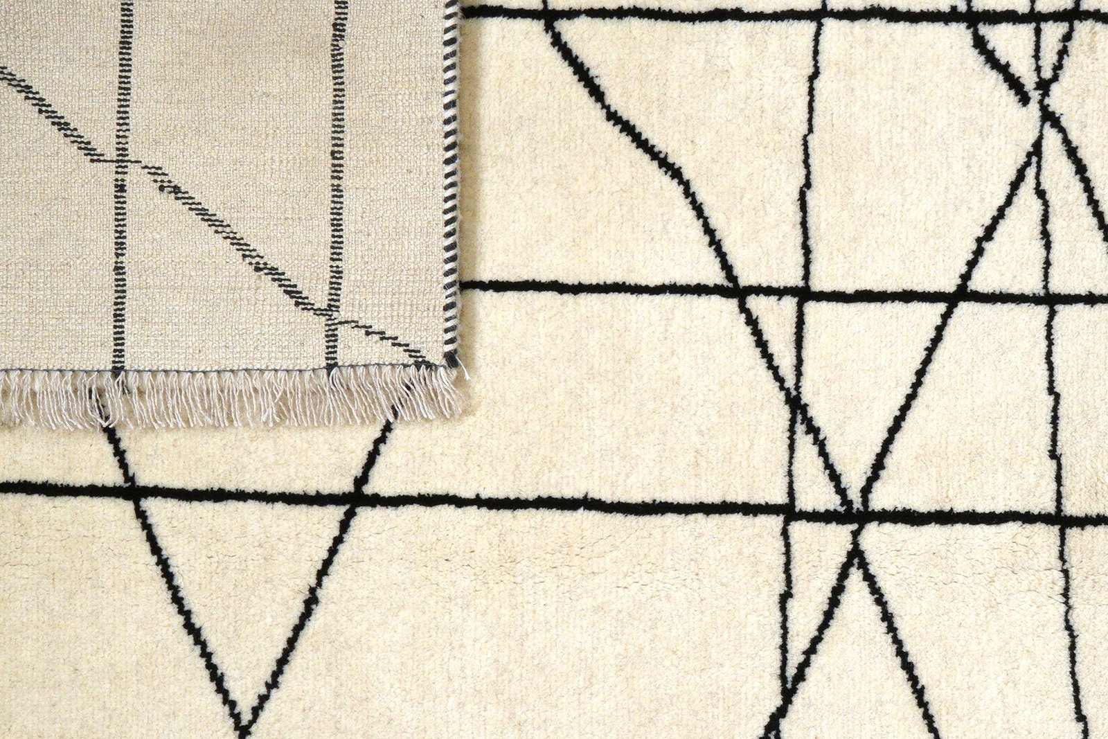 Gabbeh Basi — Hand-knotted, 206x290 cm, Beige, 100% Virgin Wool | View 7
