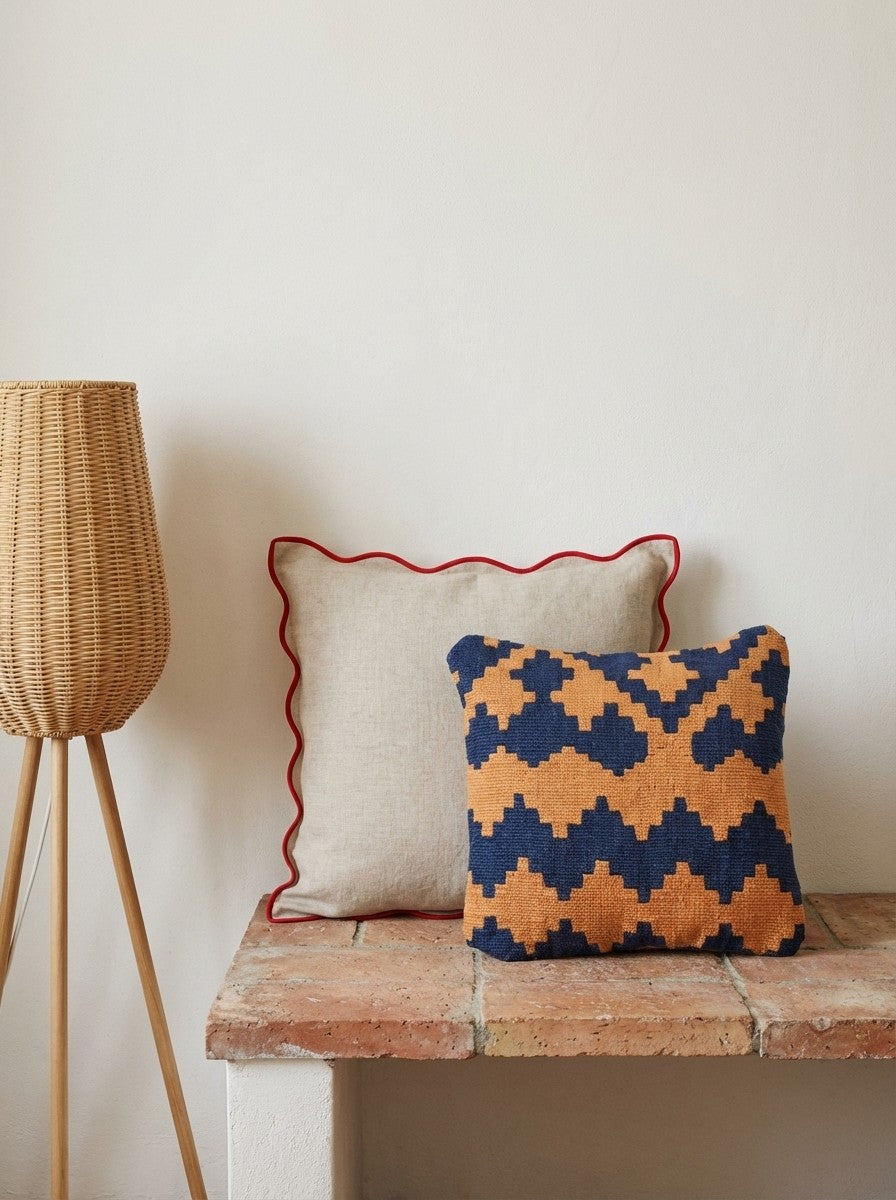 Kelim Kissen — Handmade, 40x40 cm, Multicolor, 100% Virgin Wool | Back view