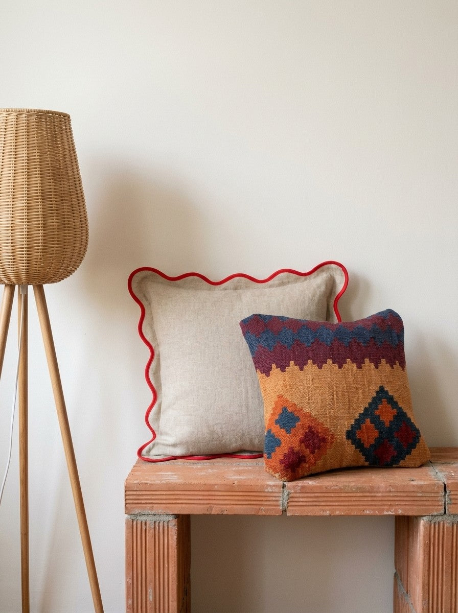 Kelim Kissen — Handmade, 40x40 cm, Multicolor, 100% Virgin Wool | Back view