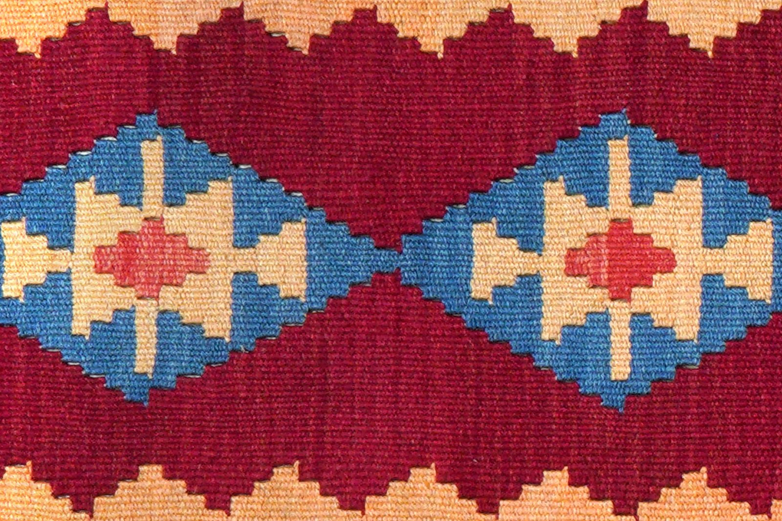 Kelim Gashgai — Handmade, 65x93 cm, Red, 100% Virgin Wool | View 5