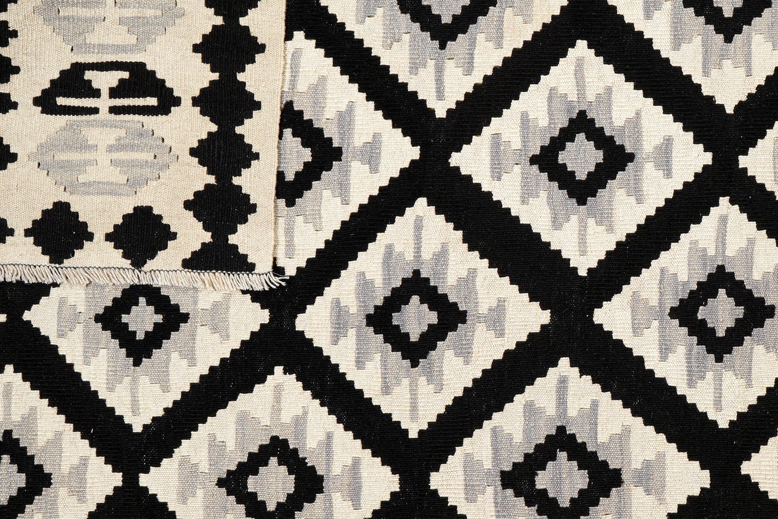 Kelim Gashgai — Handmade, 172x243 cm, Black, 100% Virgin Wool | View 6