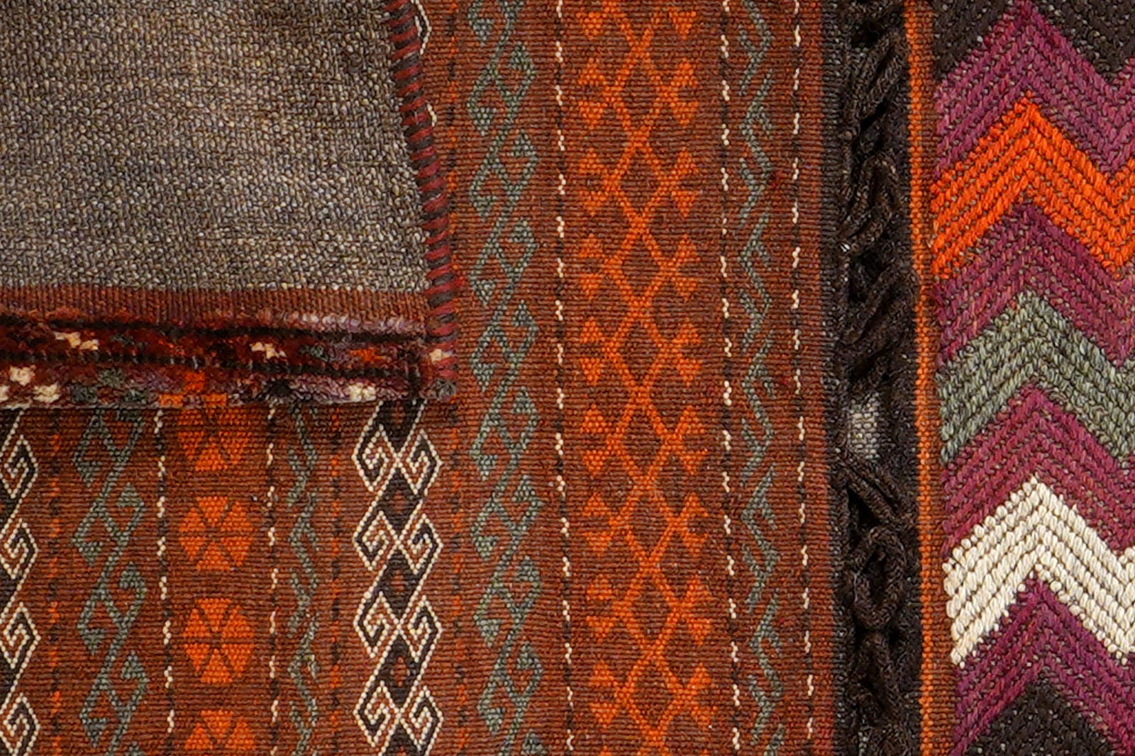 Khorjin — Handgefertigt, 121x56 cm, Bunt, 100% Virgin Wool | View 6