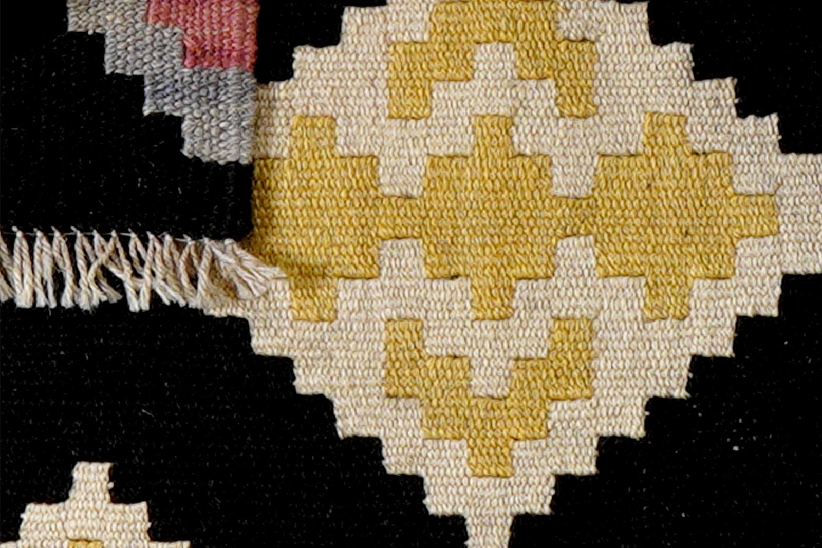 Kelim Gashgai — Handmade, 42x59 cm, Black, 100% Virgin Wool | View 6