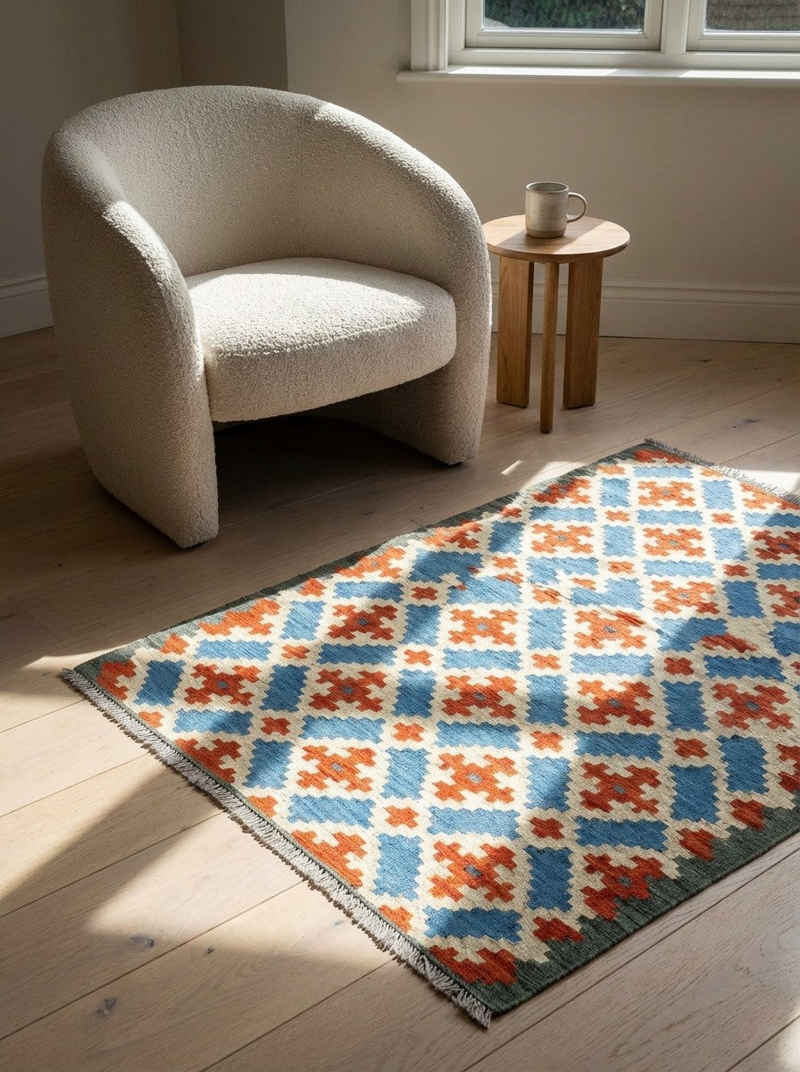 Kelim Gashgai — Handmade, 86x127 cm, Blue, 100% Virgin Wool | Detail view
