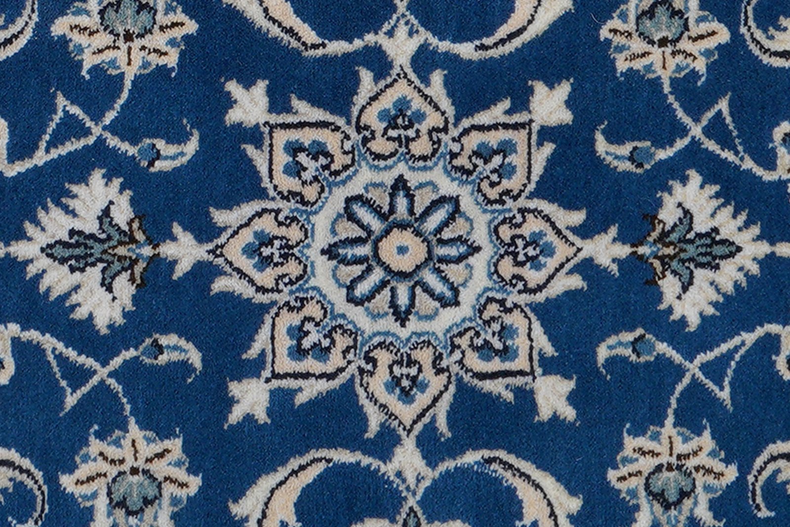 Nain 12La — Hand-knotted, 70x139 cm, Blue, 100% Virgin Wool | View 6