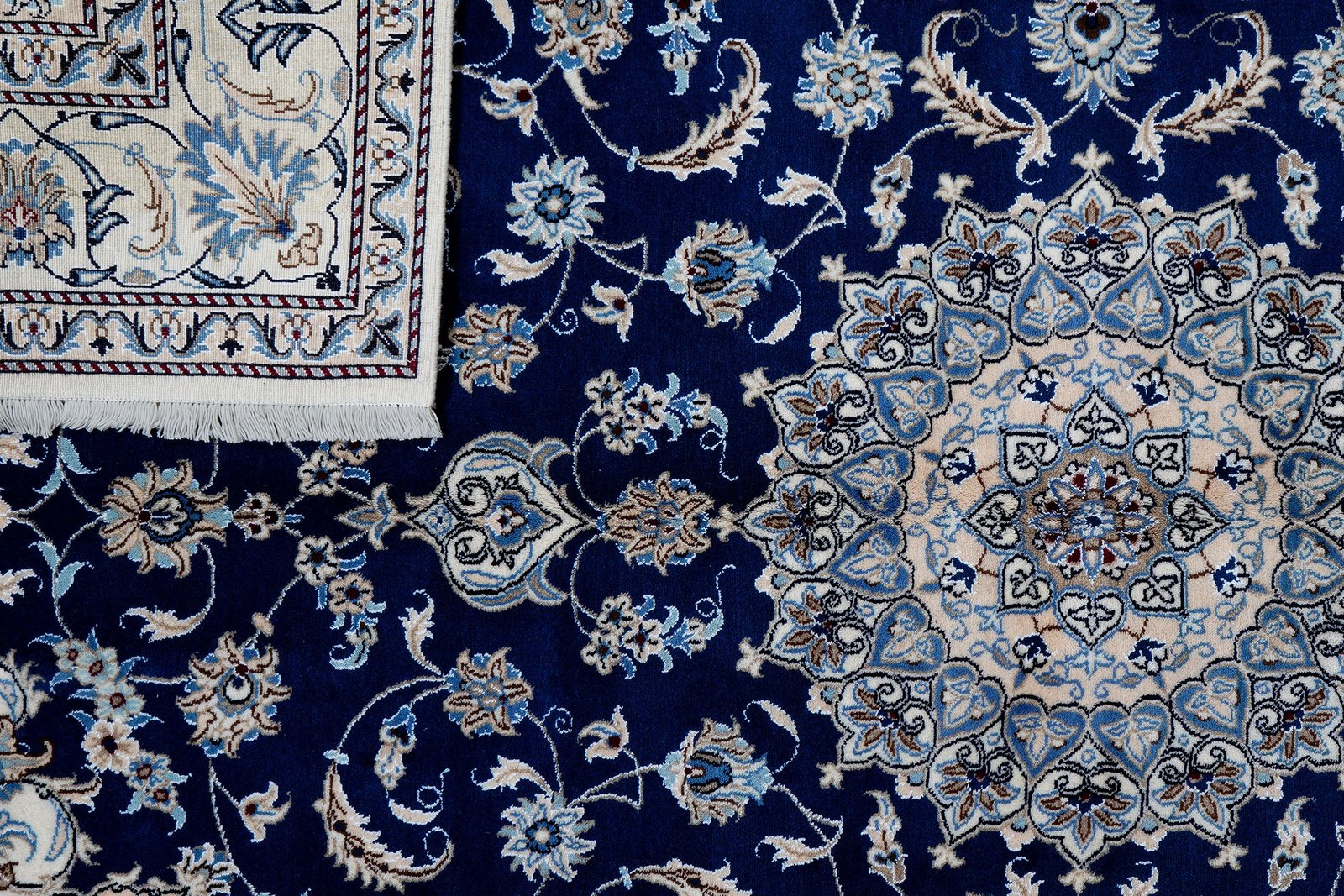 Nain 12La — Hand-knotted, 198x303 cm, Blue, 100% Virgin Wool | View 7