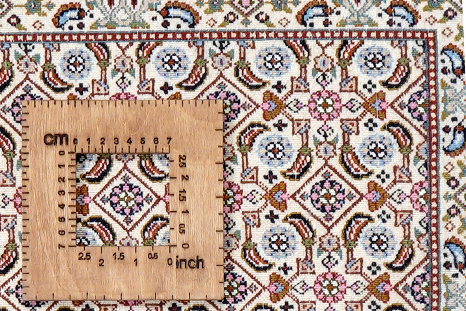 Moud Mahi — Handgefertigt, 61x39 cm, Beige, 100% Virgin Wool | View 9