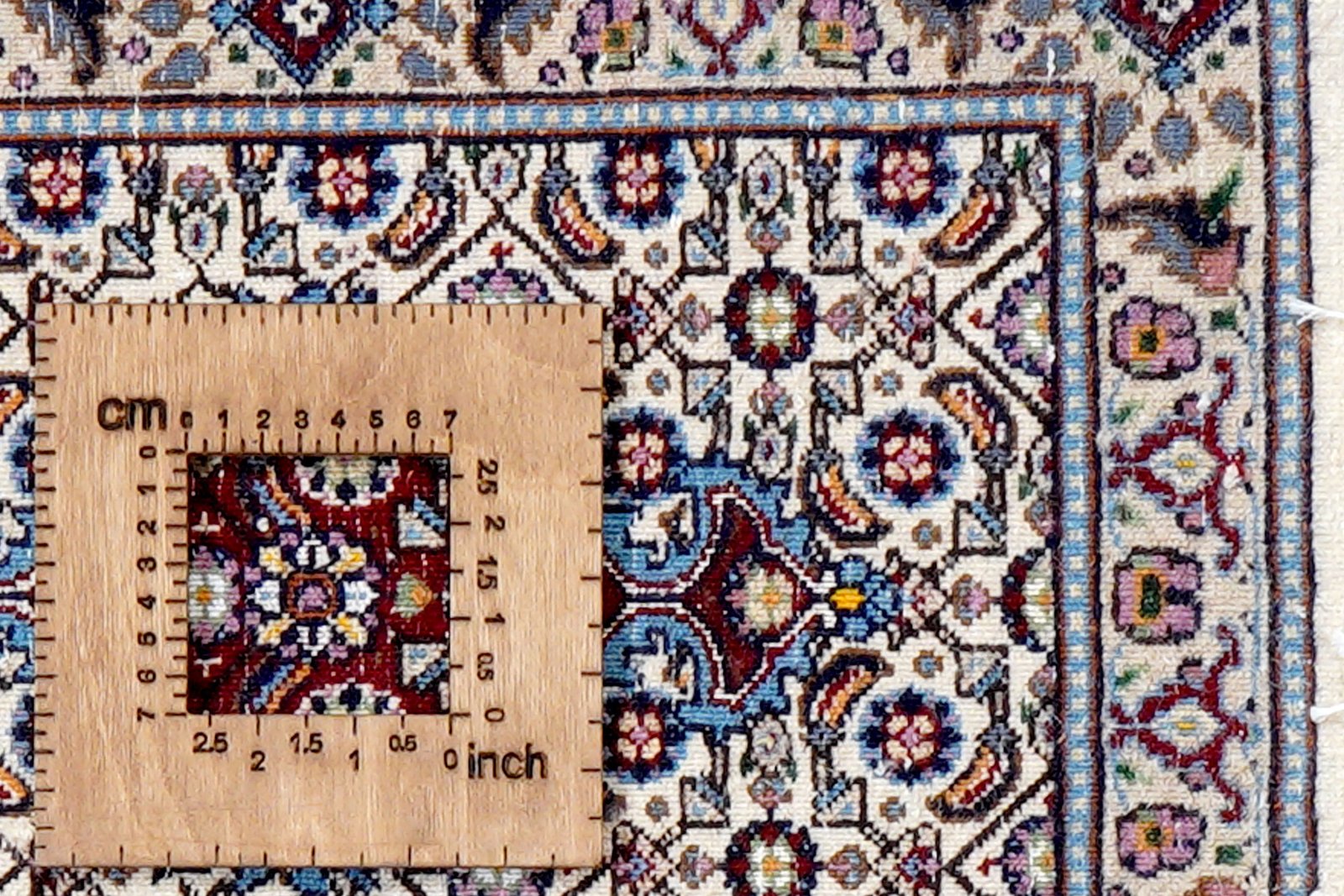 Moud Mahi — Hand-knotted, 39x56 cm, Beige, 100% Virgin Wool | View 8