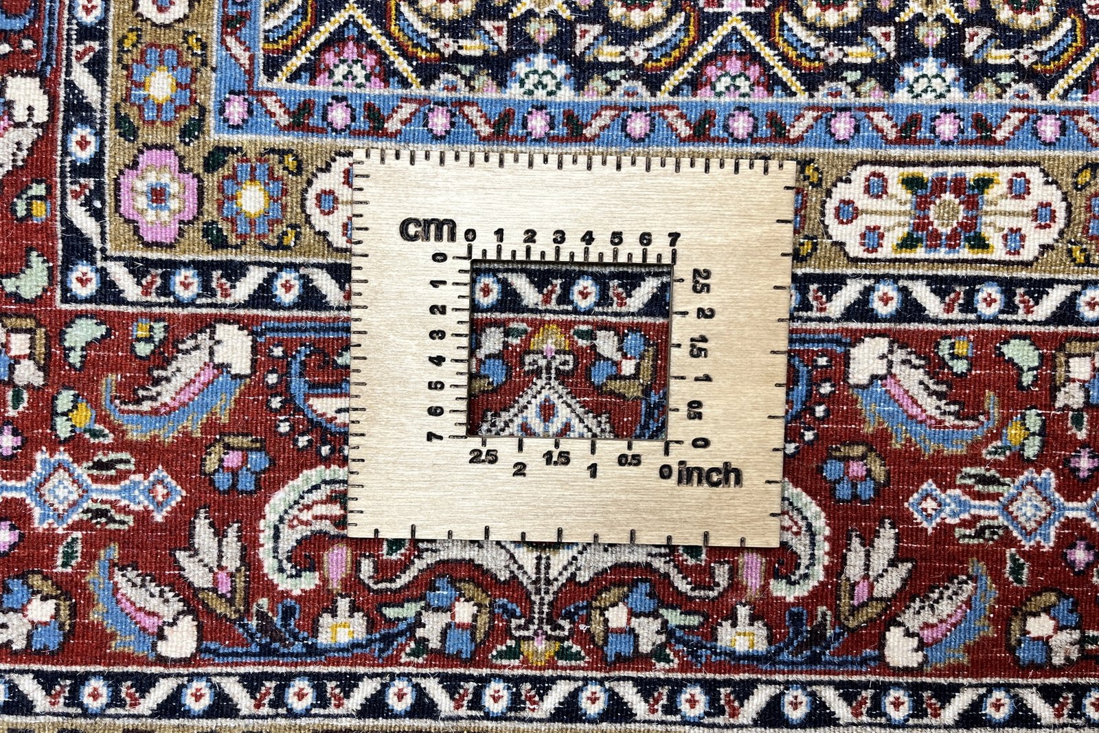 Moud Mahi — Hand-knotted, 142x201 cm, Beige, 100% Virgin Wool | View 11