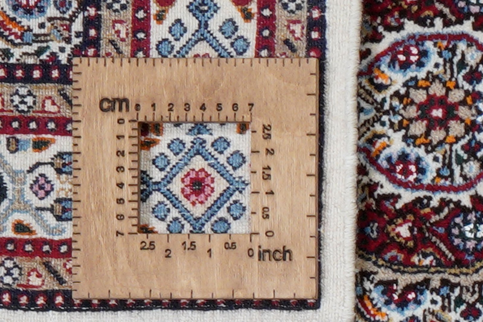 Moud Mahi — Hand-knotted, 77x195 cm, Beige, 100% Virgin Wool | View 8