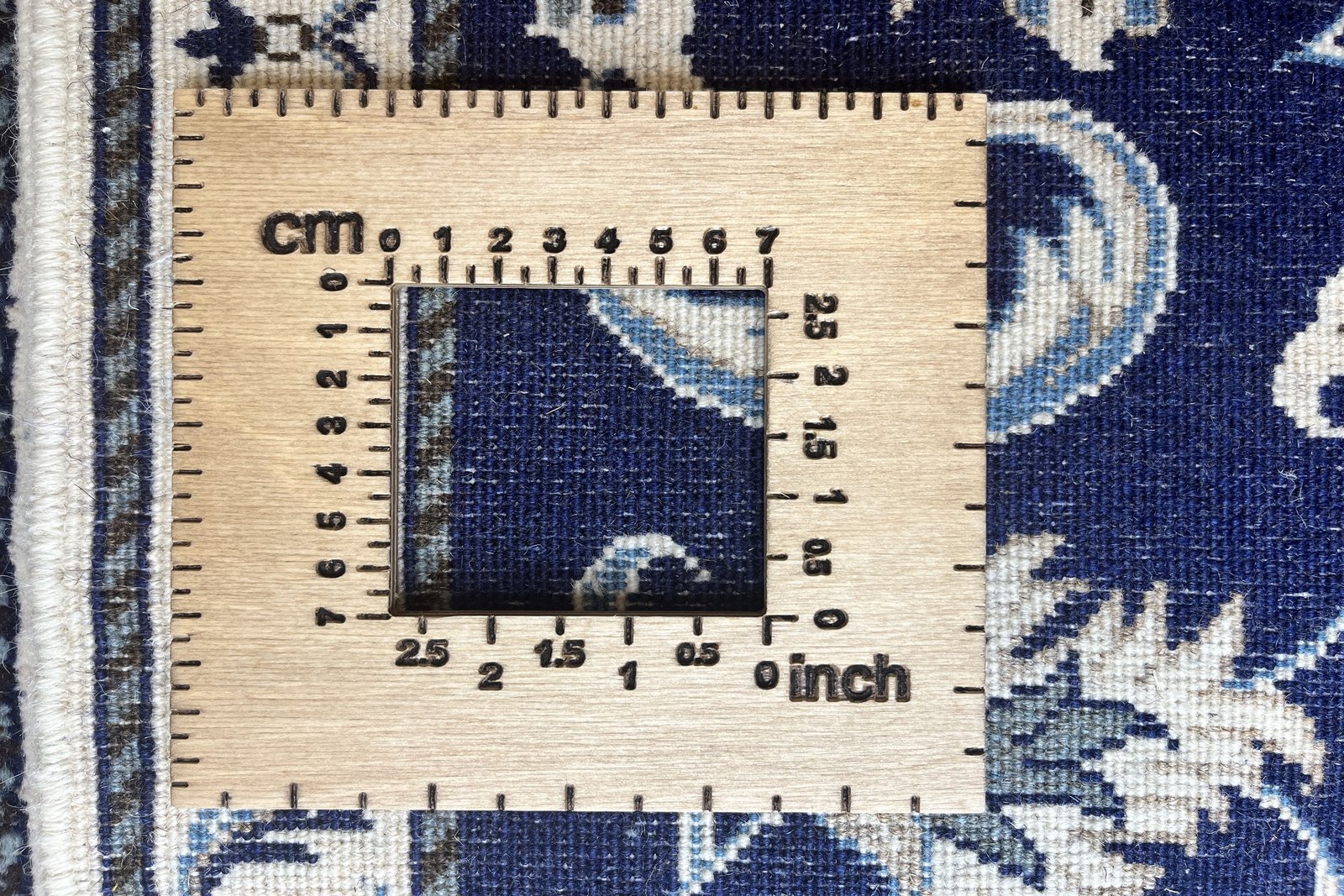 Nain 12La — Hand-knotted, 66x132 cm, Blue, 100% Virgin Wool | View 11