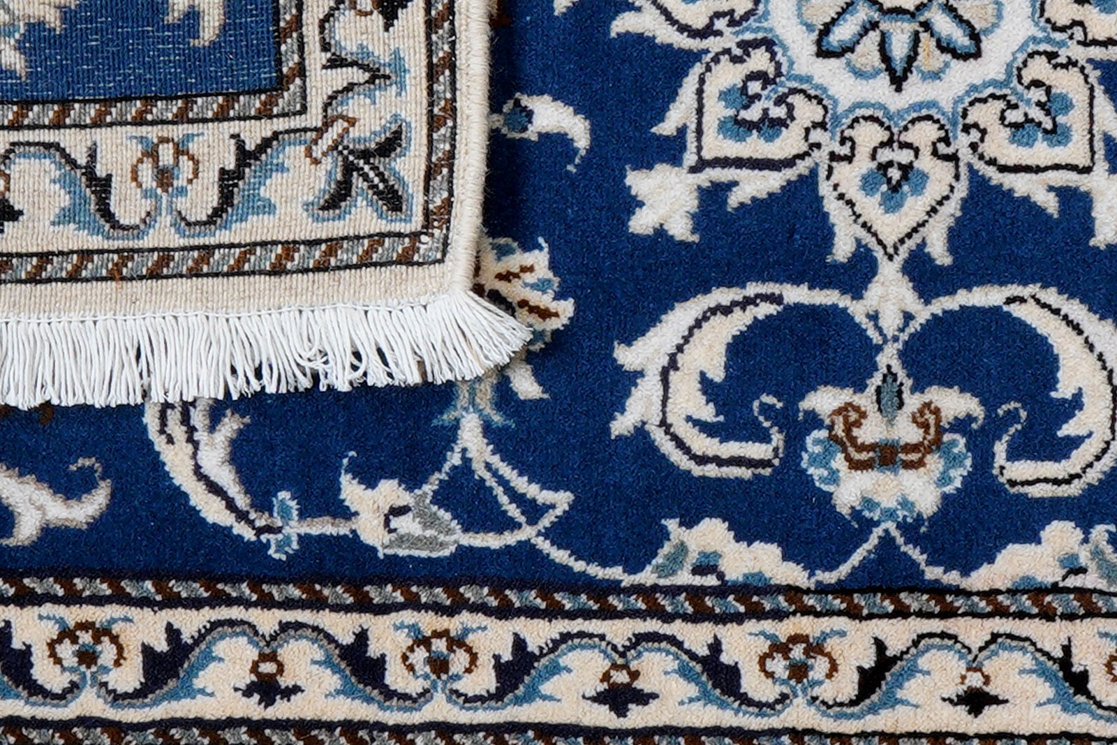 Nain 12La — Hand-knotted, 71x139 cm, Blue, 100% Virgin Wool | View 7