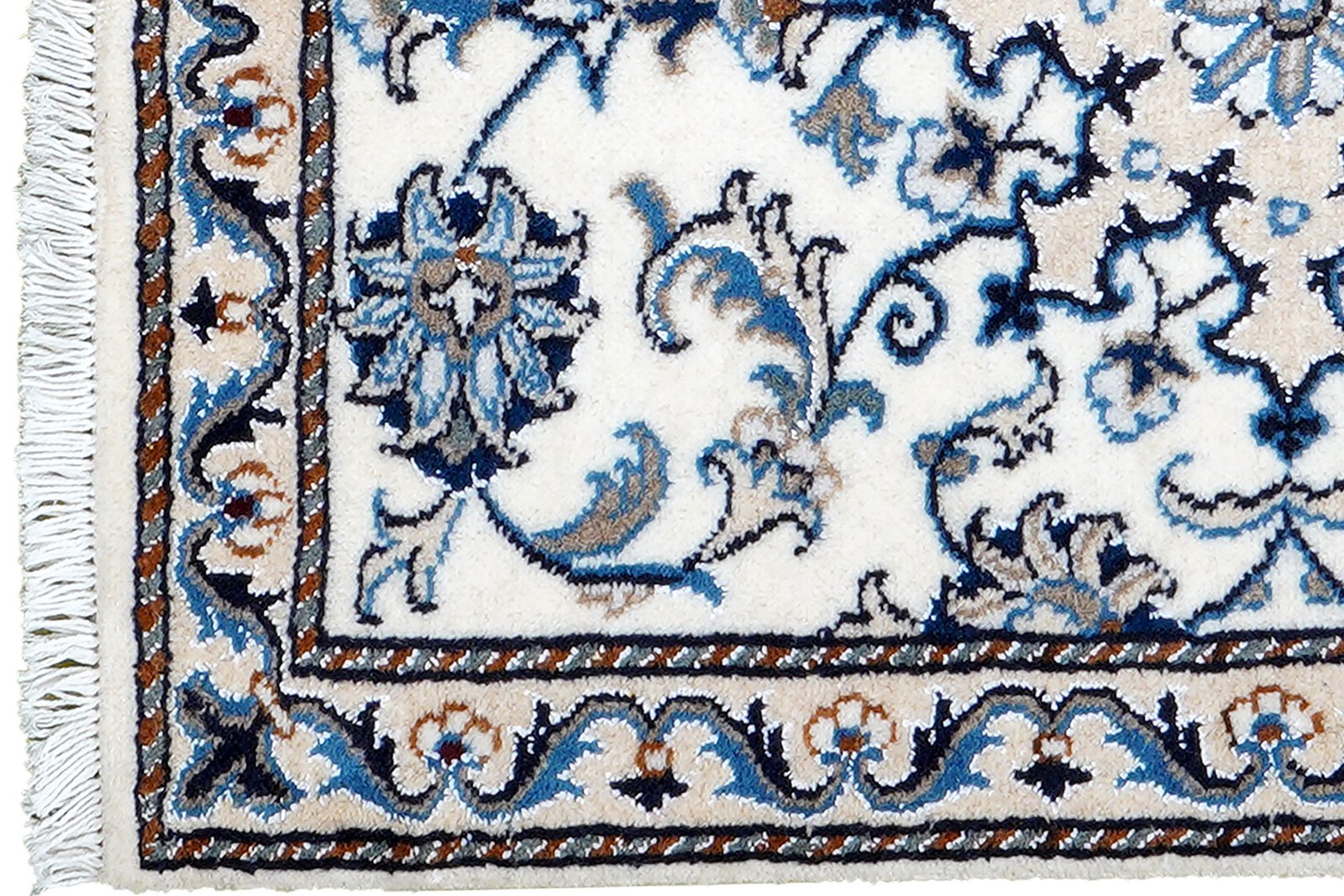 Nain 12La — Hand-knotted, 60x85 cm, Beige, 100% Virgin Wool | View 3