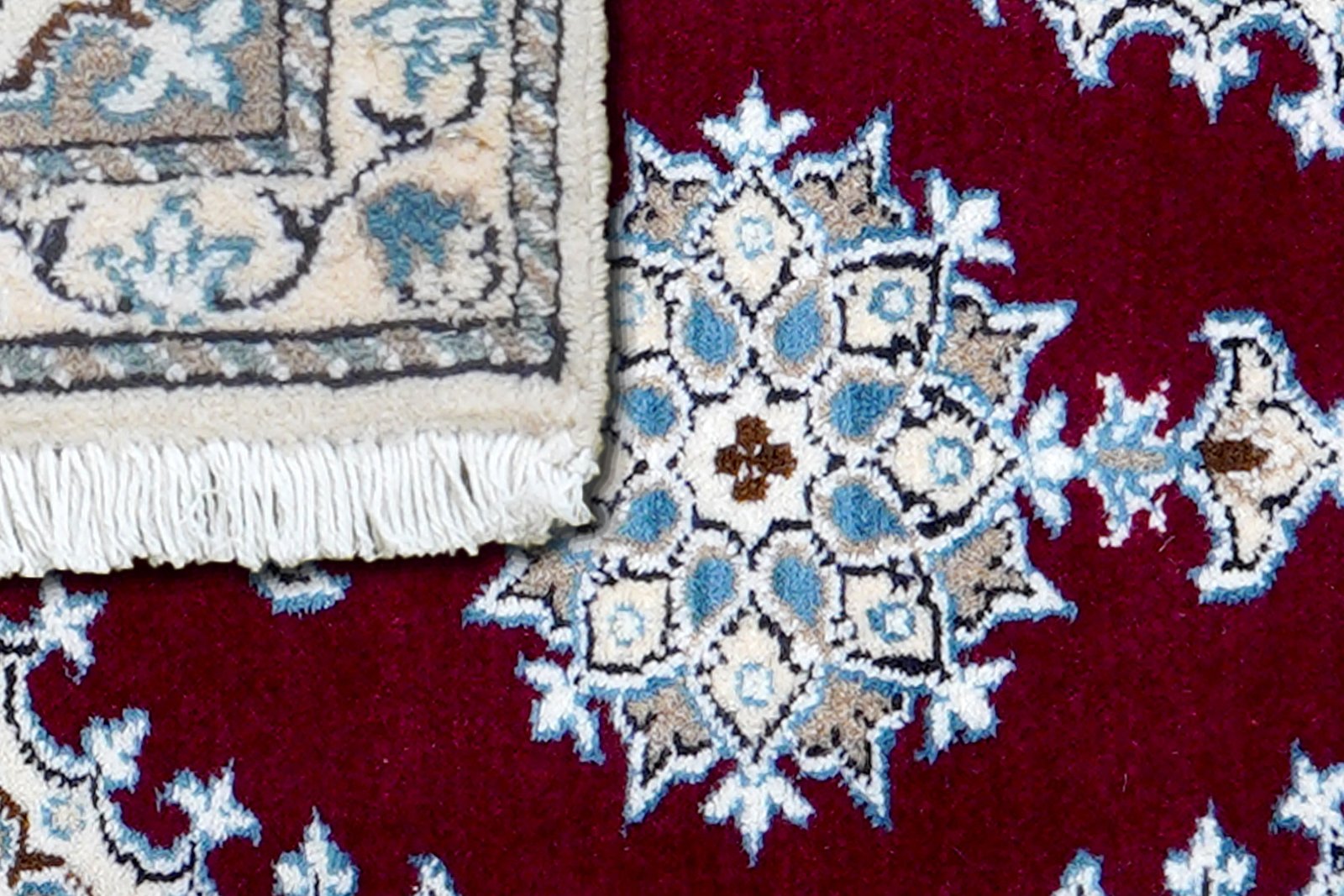 Nain 12La — Hand-knotted, 39x58 cm, Red, 100% Virgin Wool | View 7