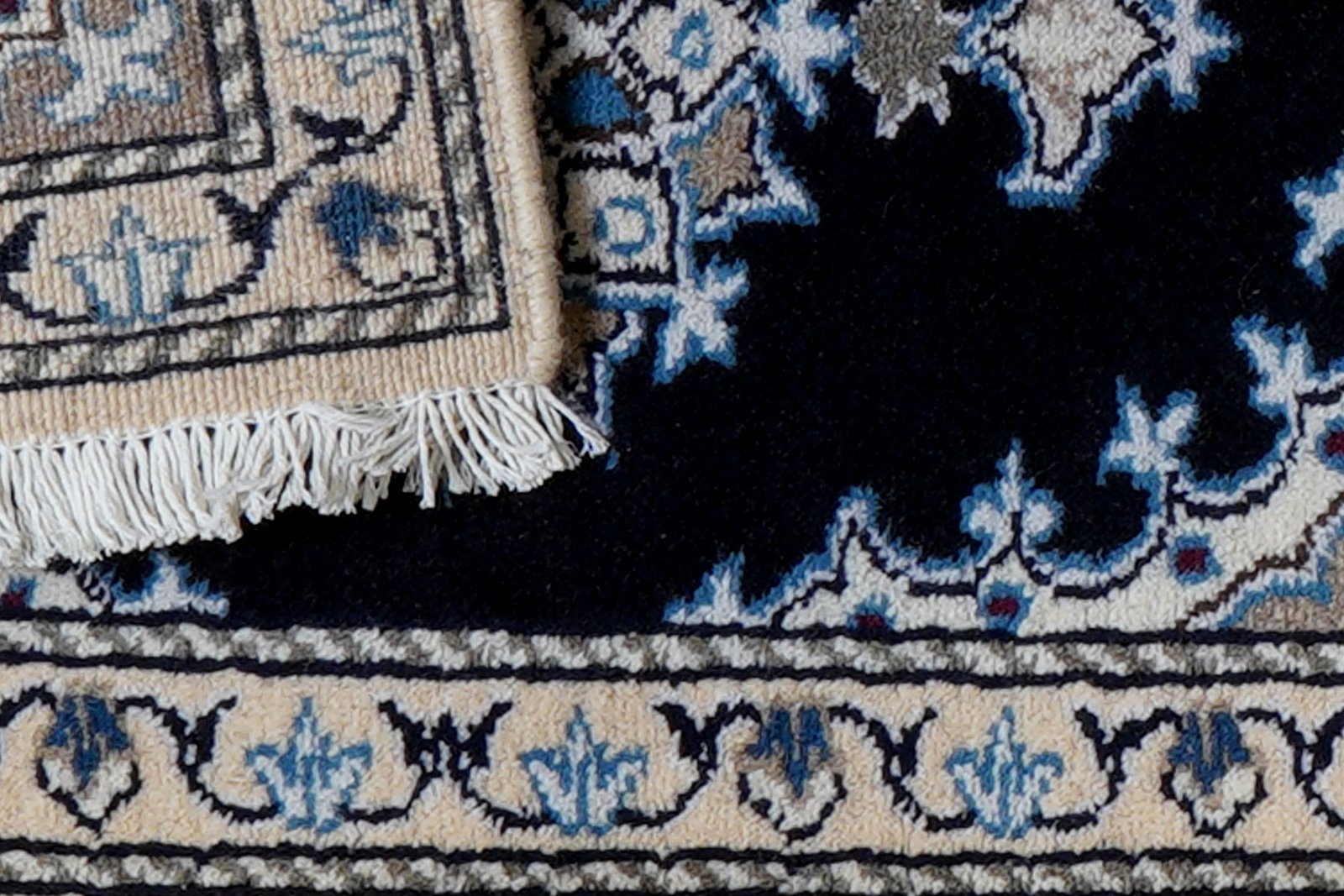 Nain 12La — Hand-knotted, 41x62 cm, Blue, 100% Virgin Wool | View 7