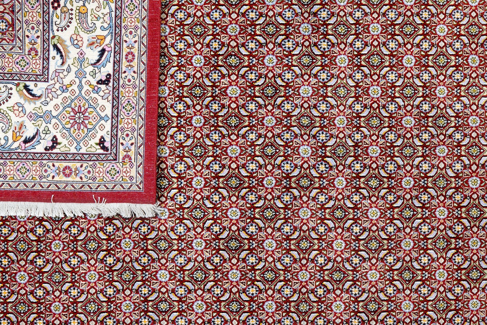 Moud Mahi — Hand-knotted, 197x301 cm, Red, 100% Virgin Wool | View 7