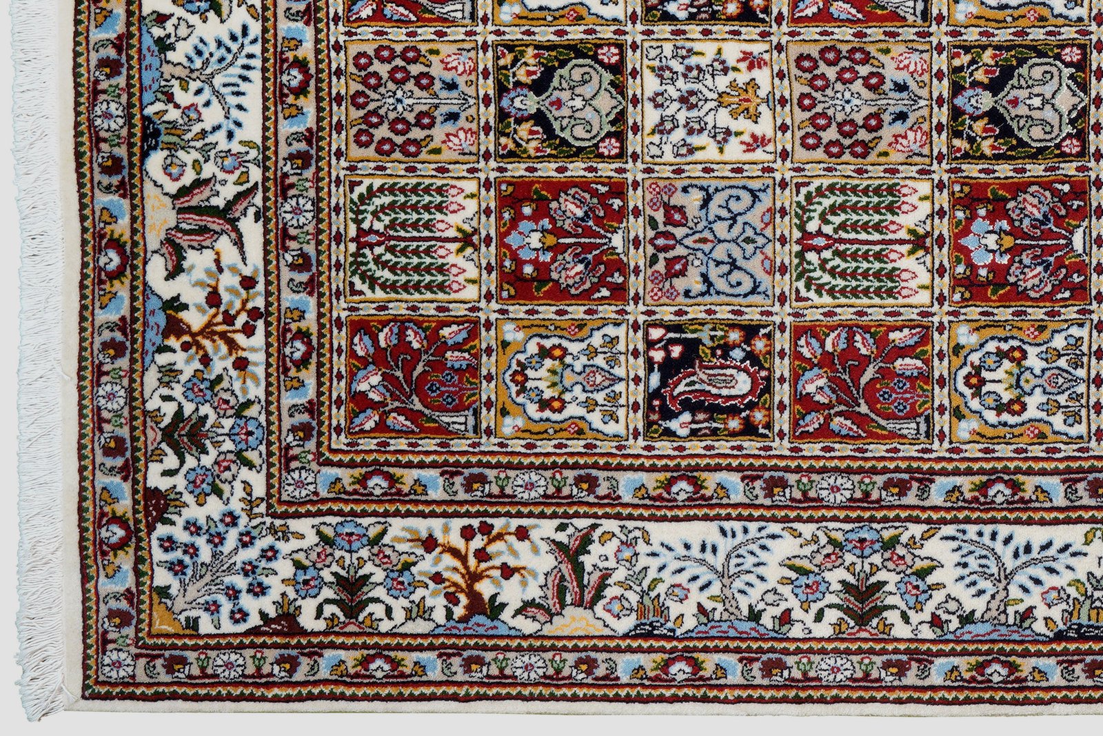 Moud Felder — Hand-knotted, 145x206 cm, Multicolor, 100% Virgin Wool | View 3