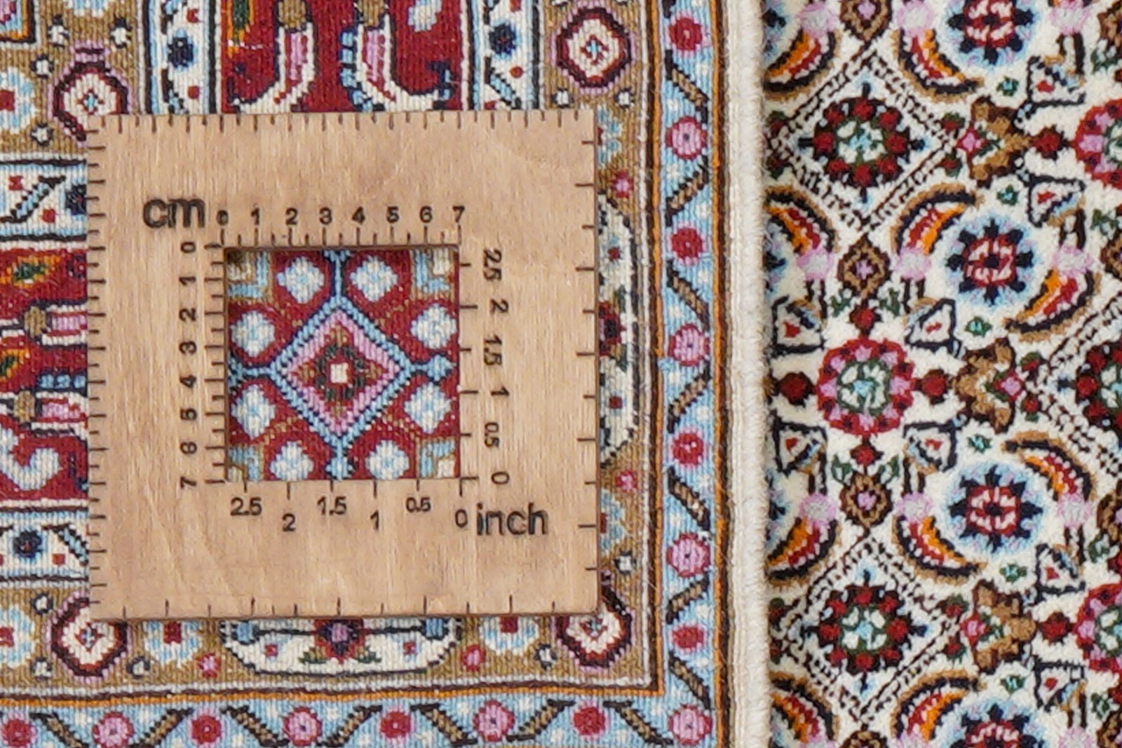 Moud Mahi — Hand-knotted, 99x155 cm, Beige, 100% Virgin Wool | View 8