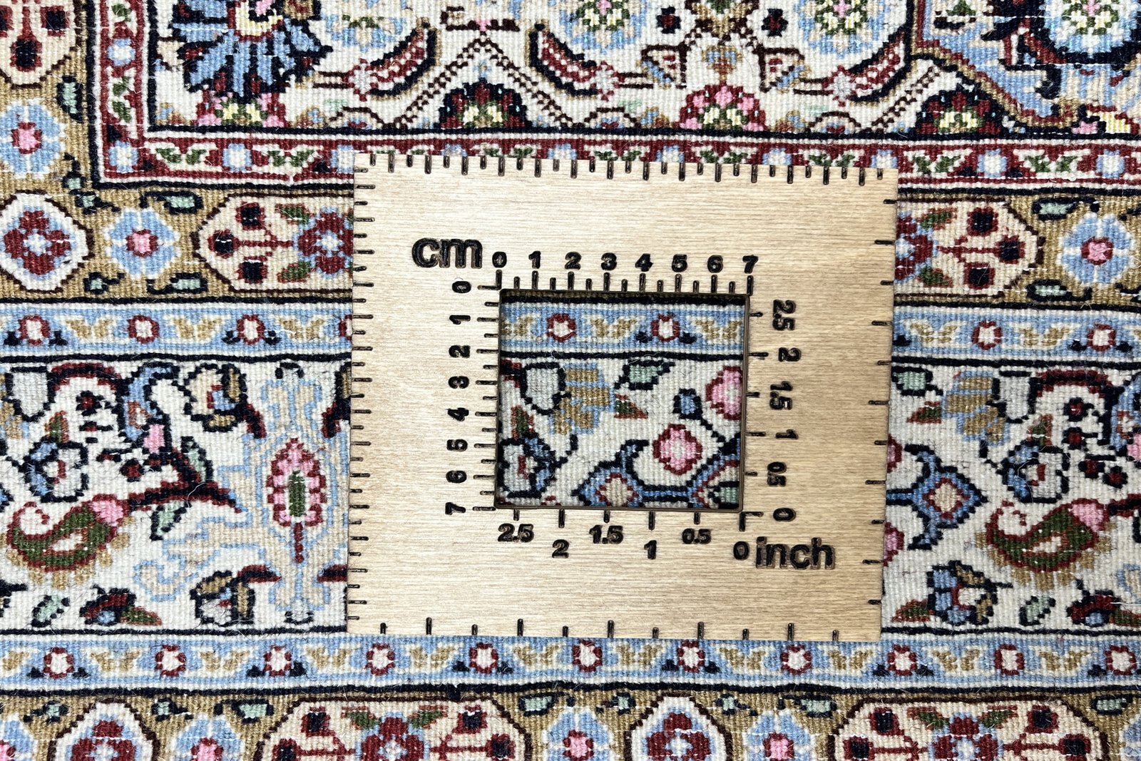 Moud Mahi — Hand-knotted, 148x201 cm, Beige, 100% Virgin Wool | View 11