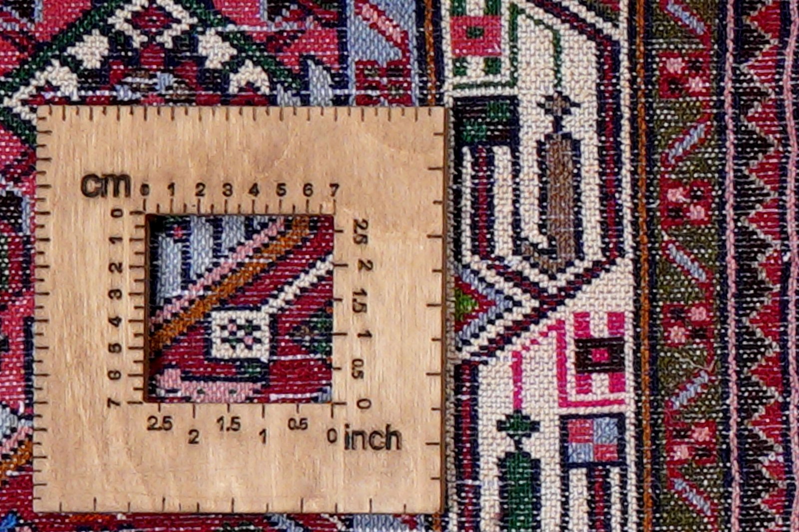 Assadabad — Hand-knotted, 83x207 cm, Red, 100% Virgin Wool | View 8
