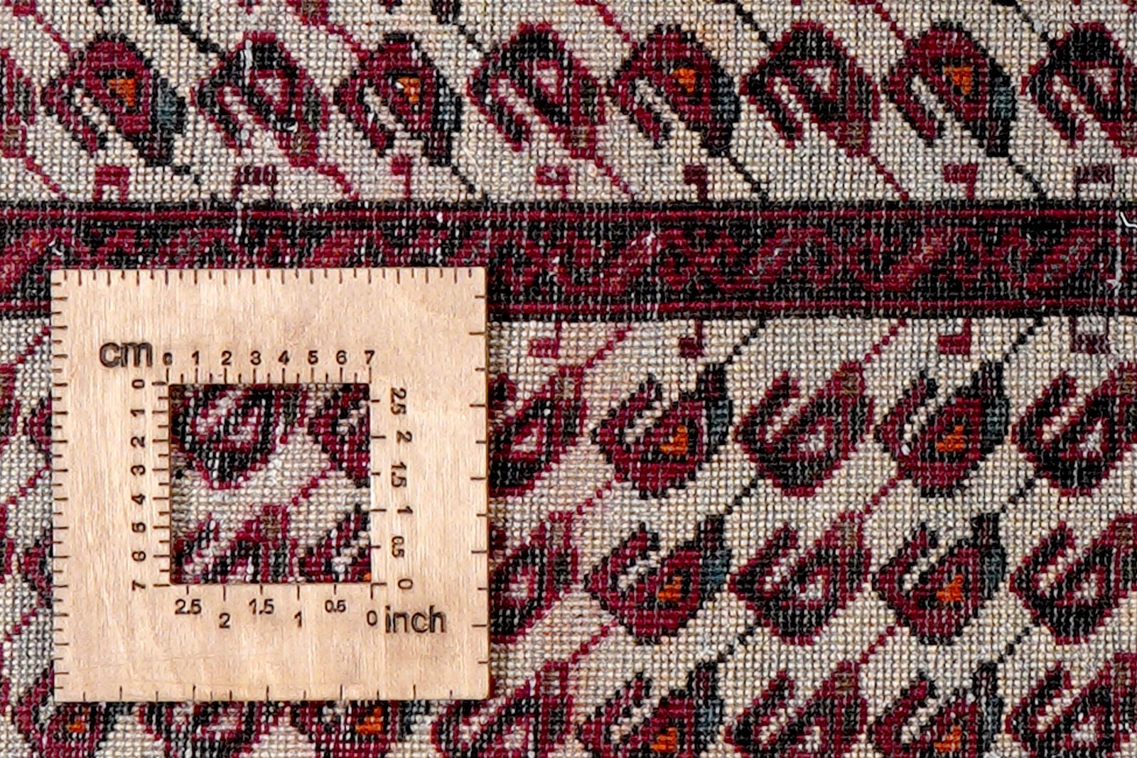 Belutch — Hand-knotted, 103x192 cm, Beige, 100% Virgin Wool | View 8