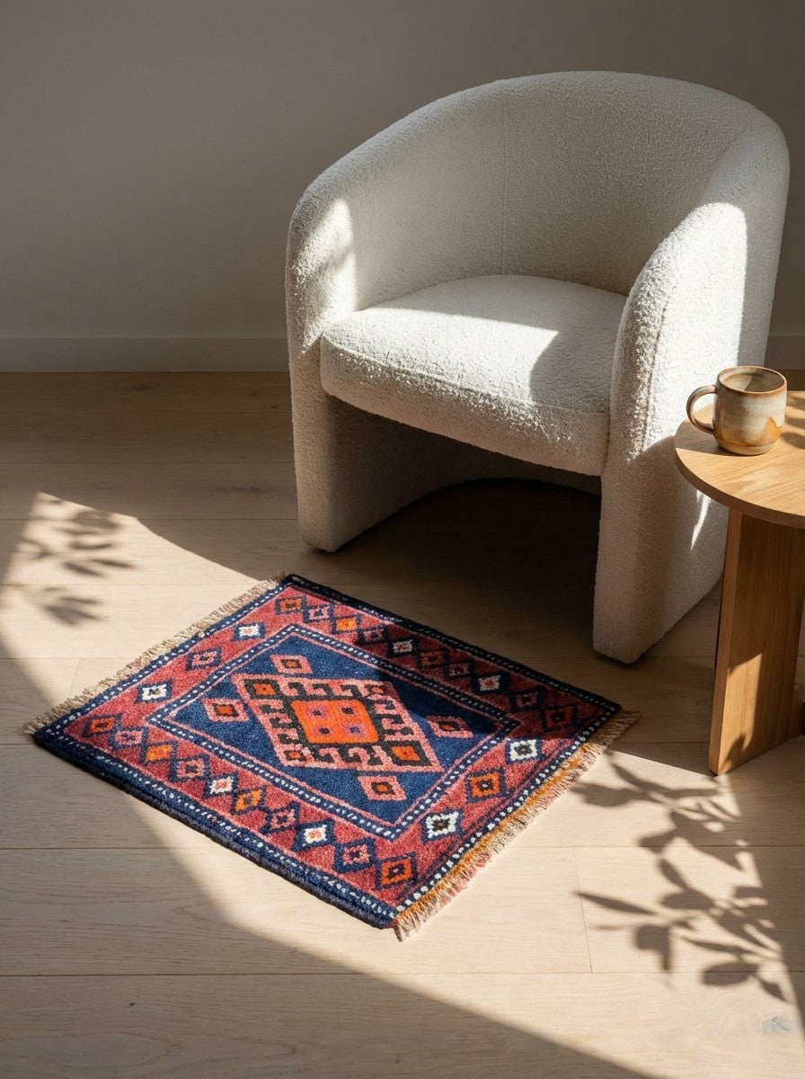 Gashgai — Hand-knotted, 52x45 cm, Blue, 100% Virgin Wool | Detail view