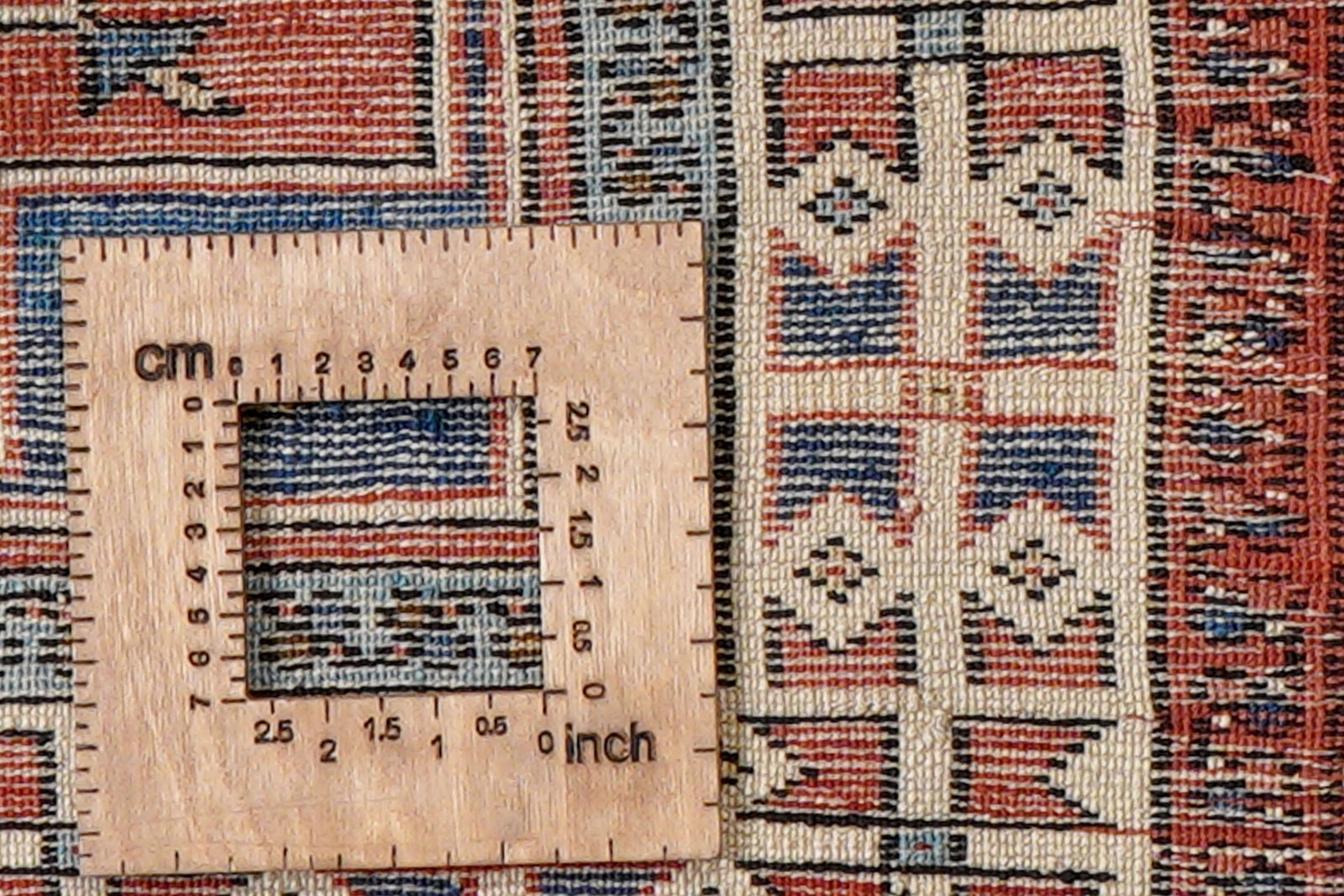 Kars — Hand-knotted, 85x118 cm, Red, 100% Virgin Wool | View 8