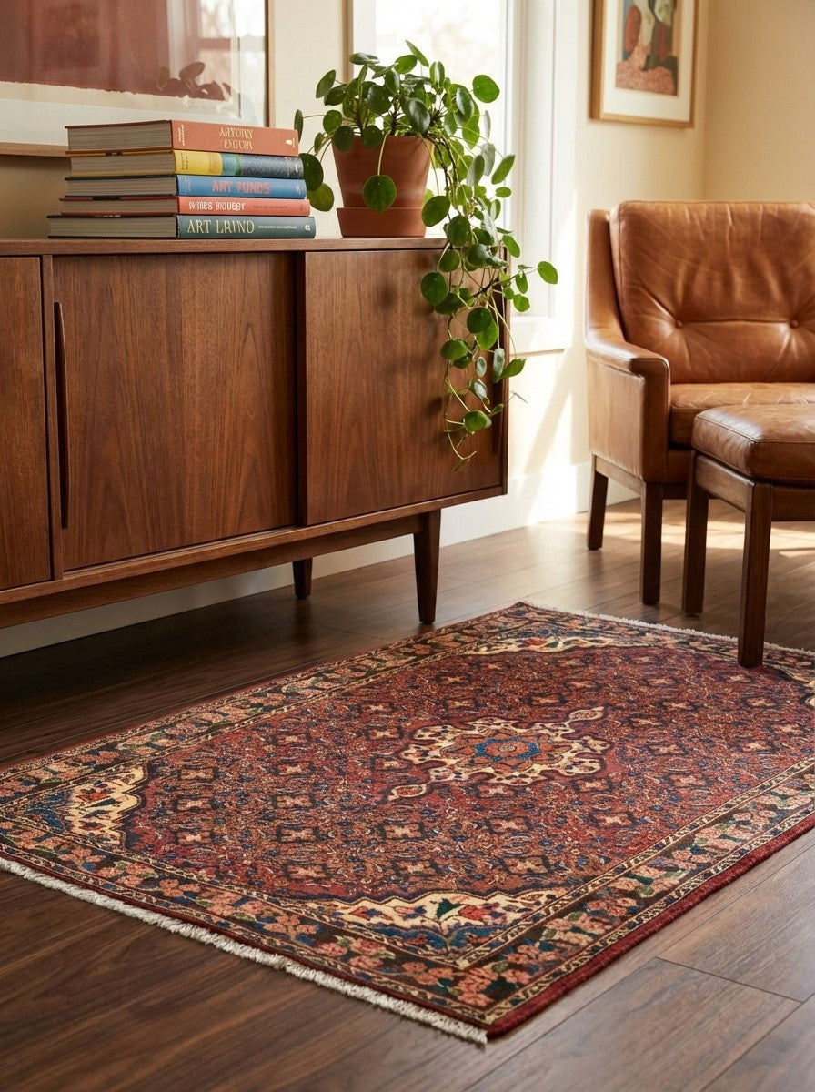 Heritage — Hand-knotted, 104x147 cm, Red, 100% Virgin Wool | Back view